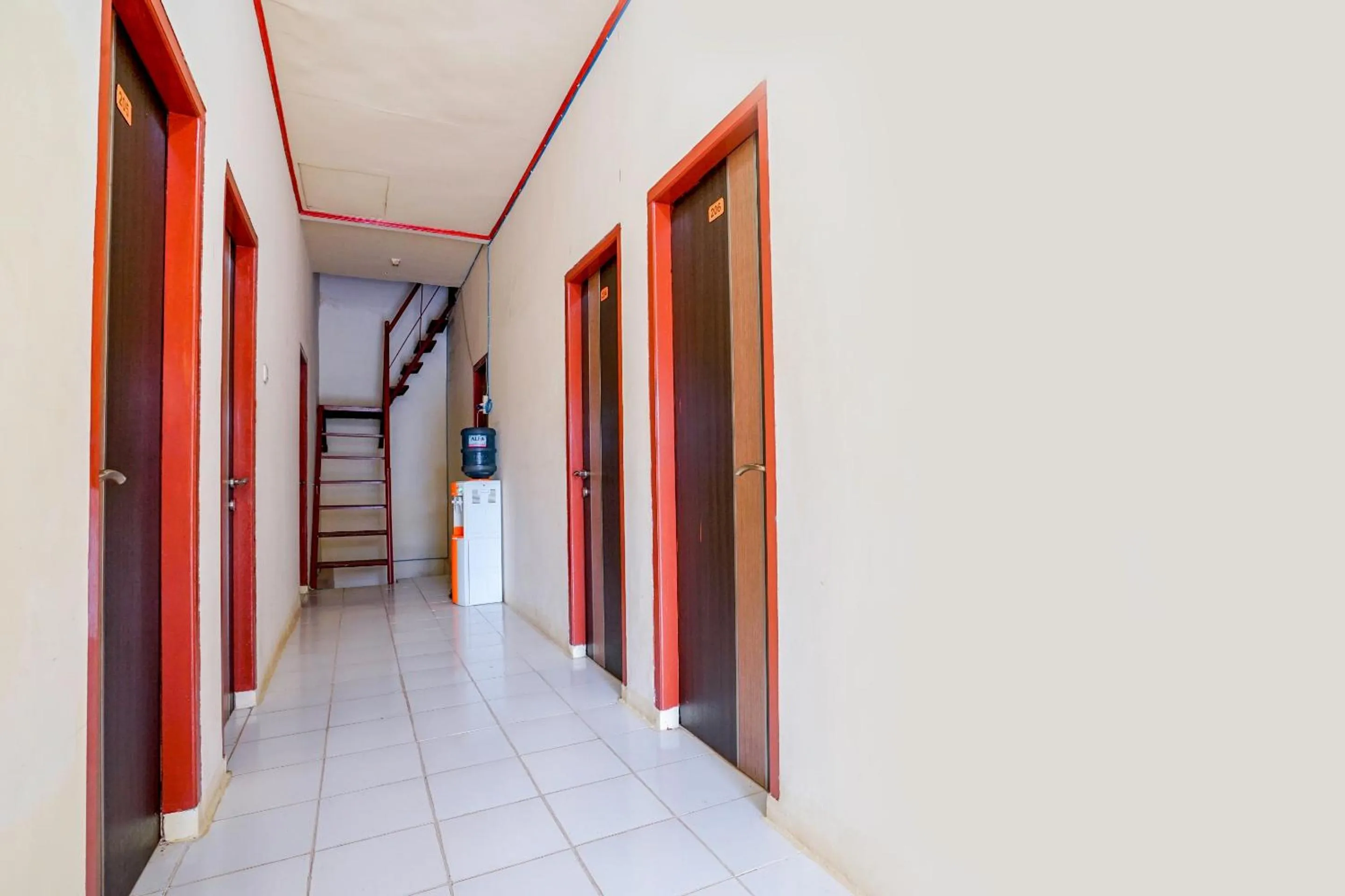 Lobby or reception in OYO Life 2502 Syariah Triantama Kost