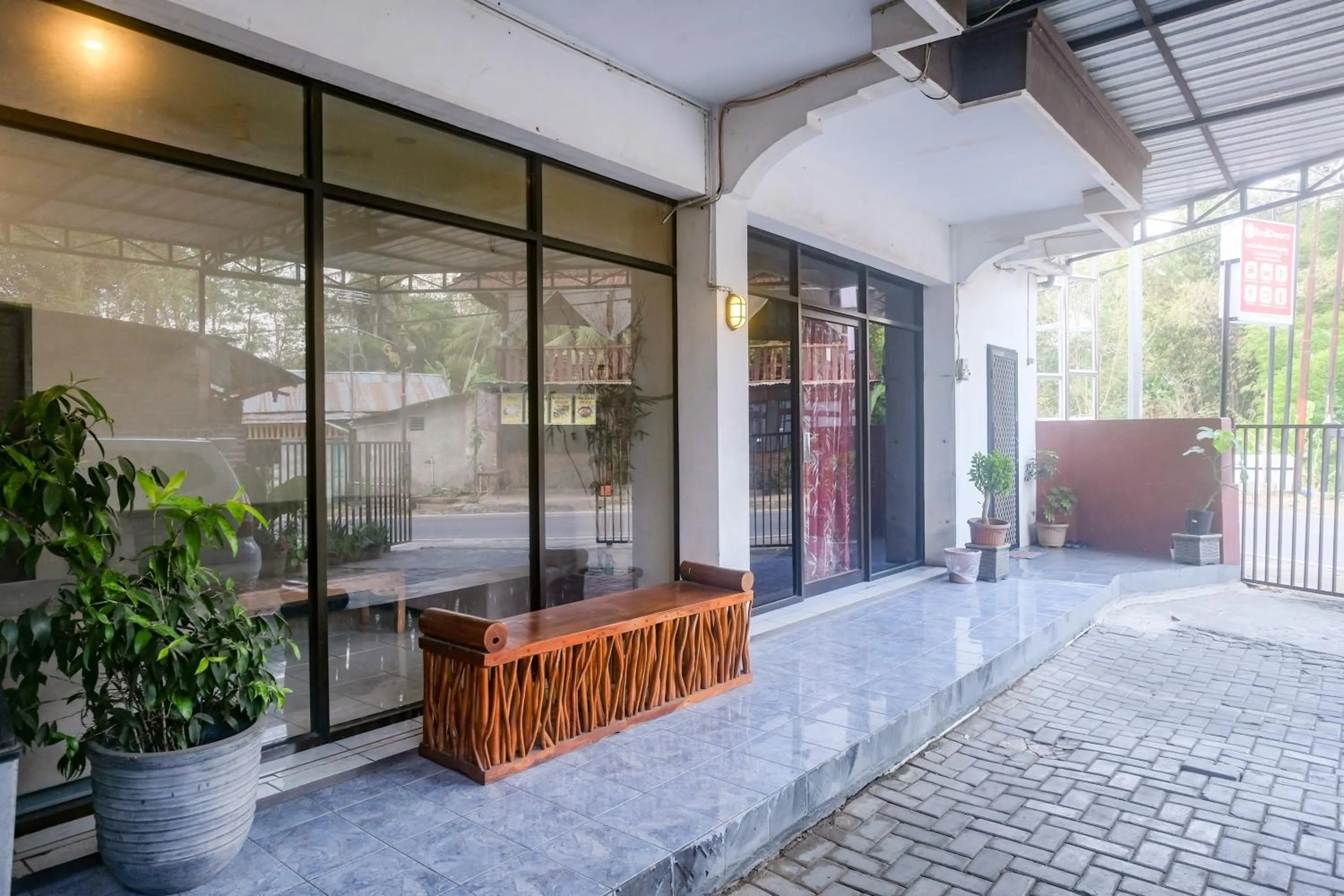 Facade/entrance in RedDoorz at Mayang Garini 2 Borobudur