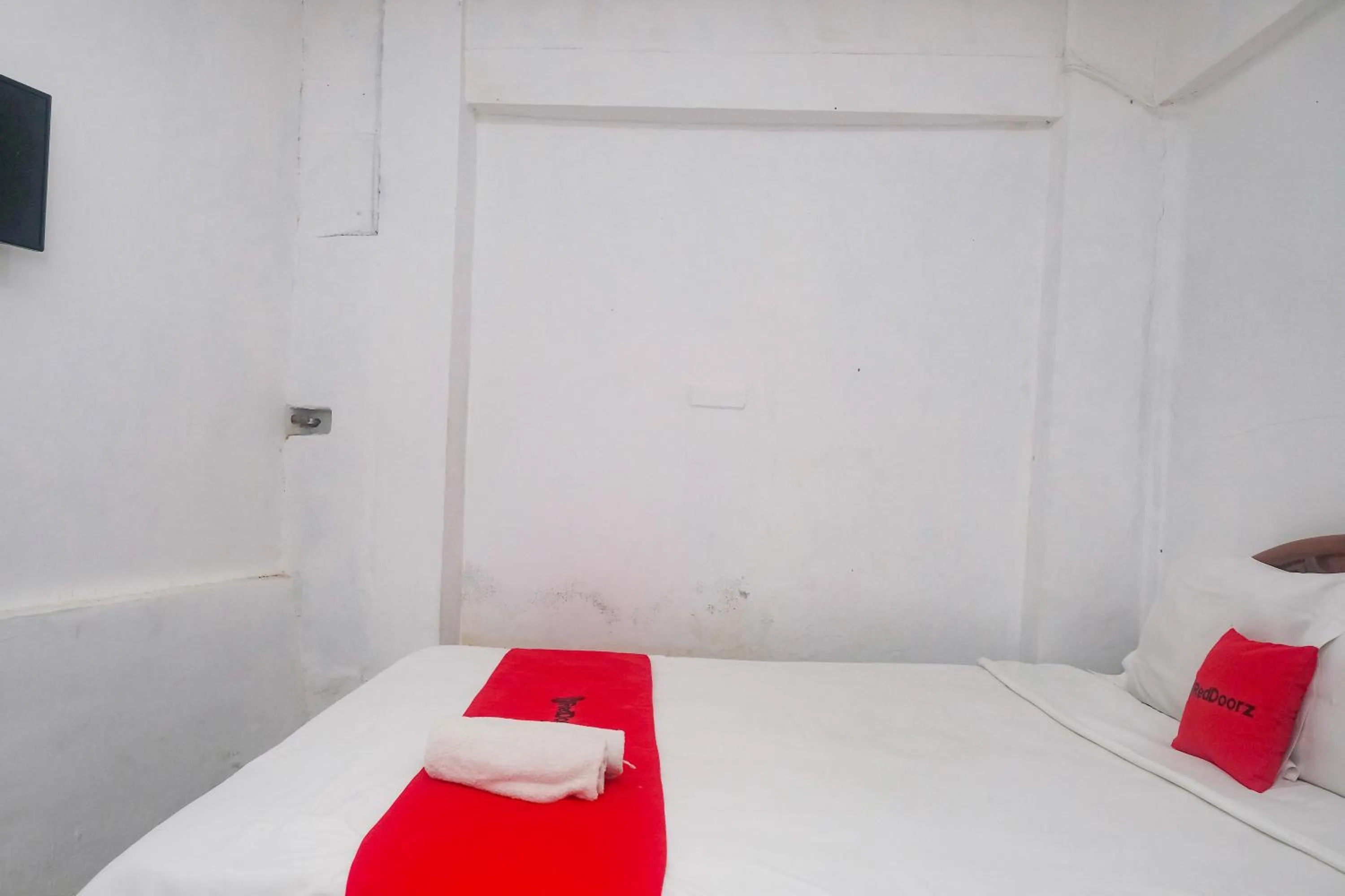 Bedroom, Bed in RedDoorz at Mayang Garini 2 Borobudur