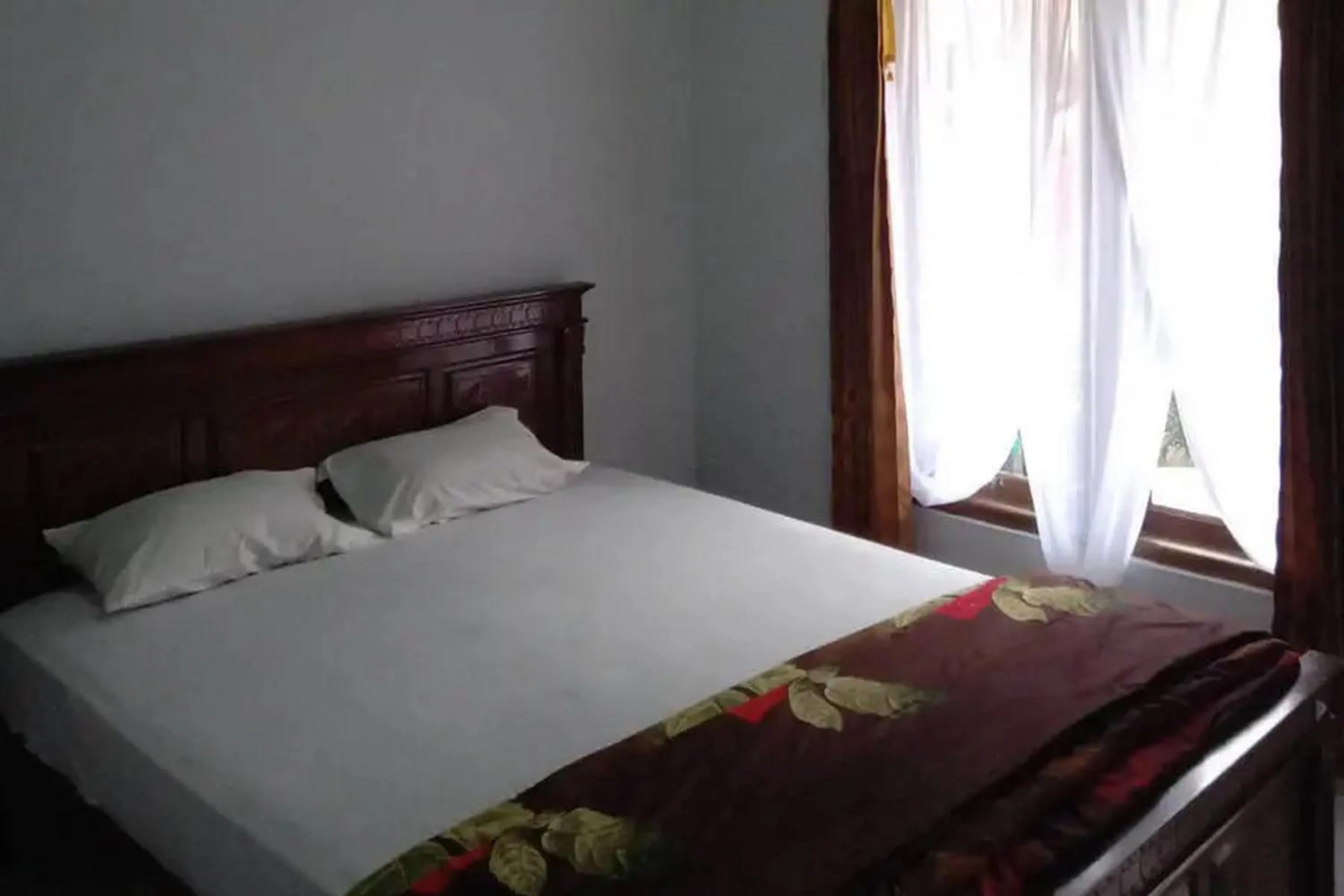 Bed in Puri Karimunjawa RedPartner