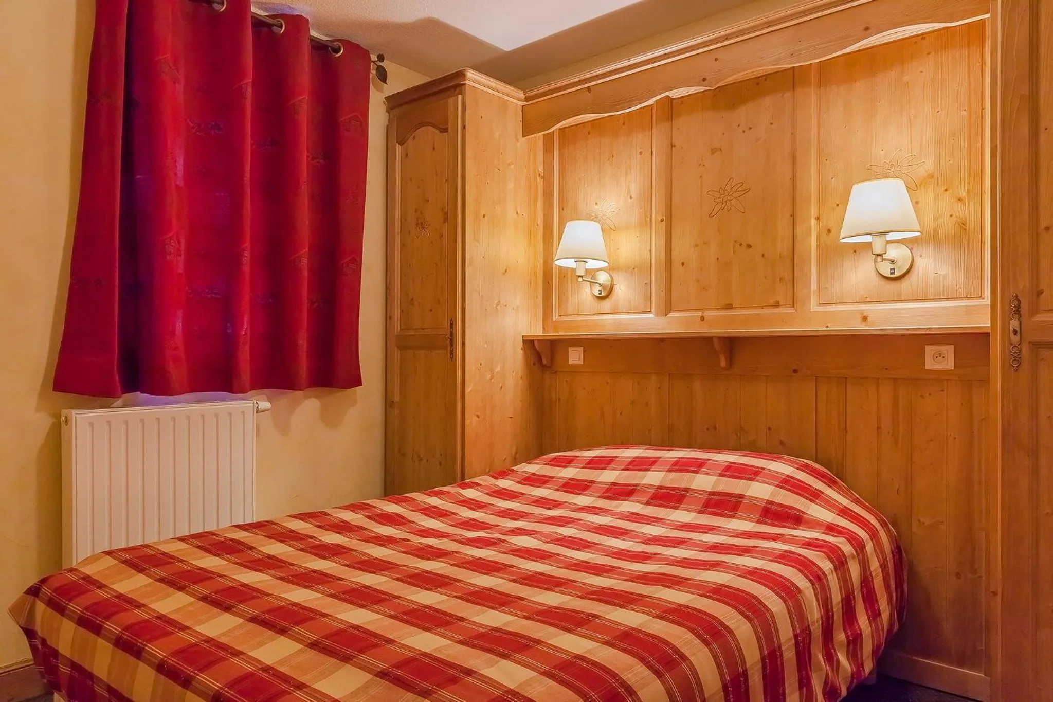 Bedroom, Bed in Résidence Les Balcons de Val Cenis Village