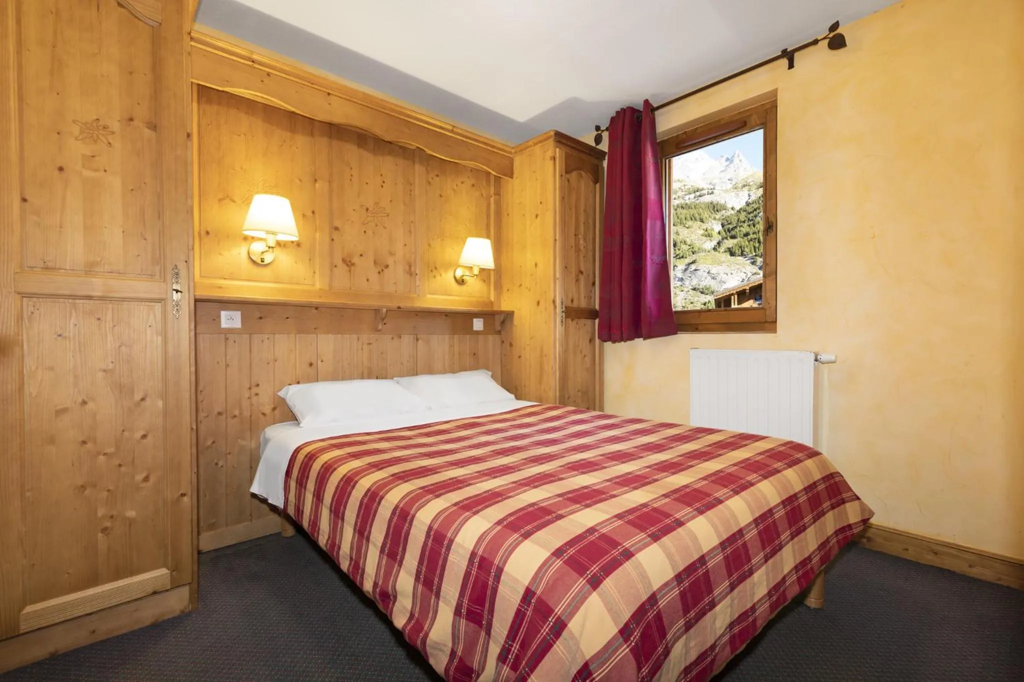 Bed in Résidence Les Balcons de Val Cenis Village