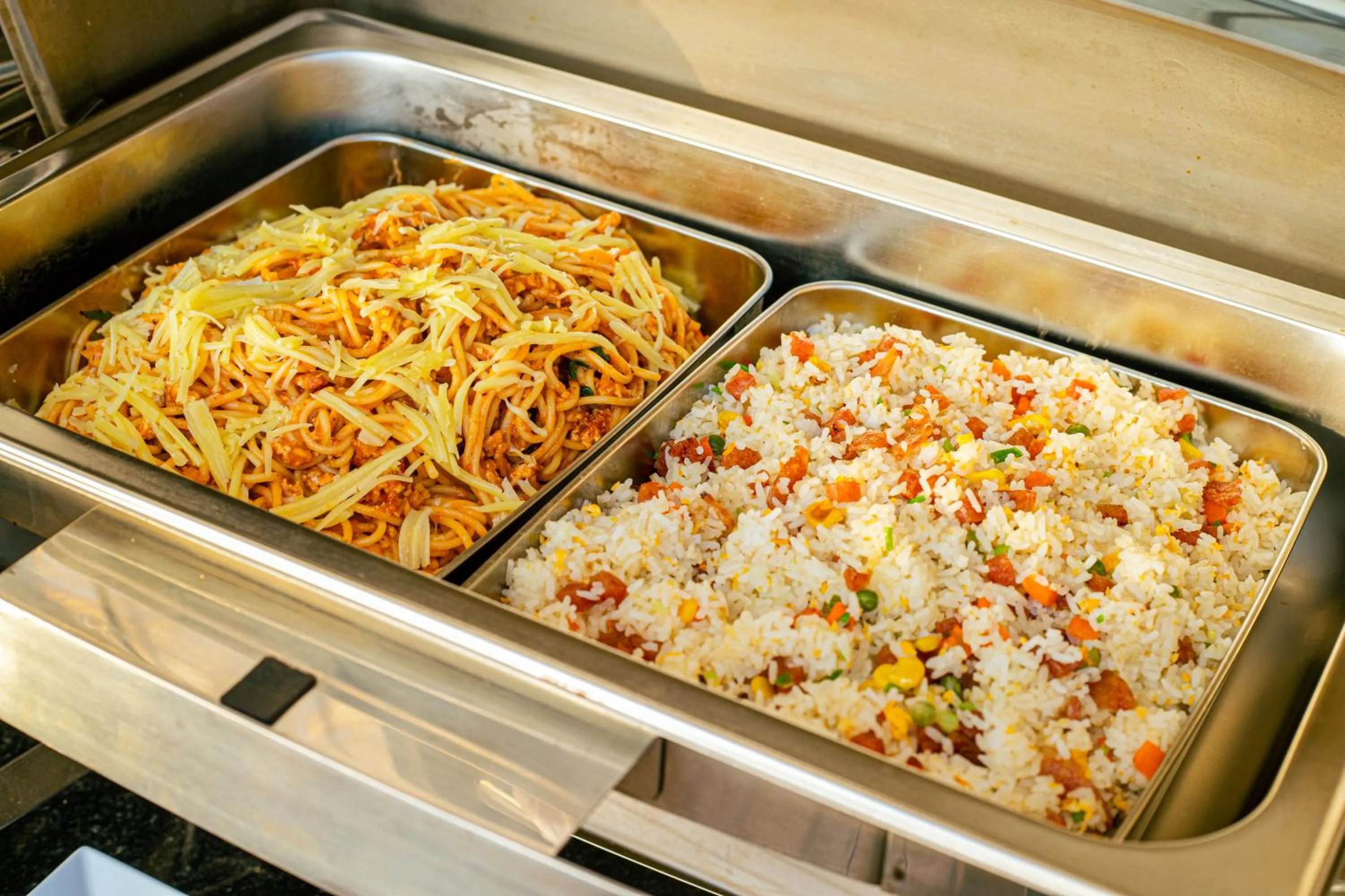 Food and drinks in The B Resort