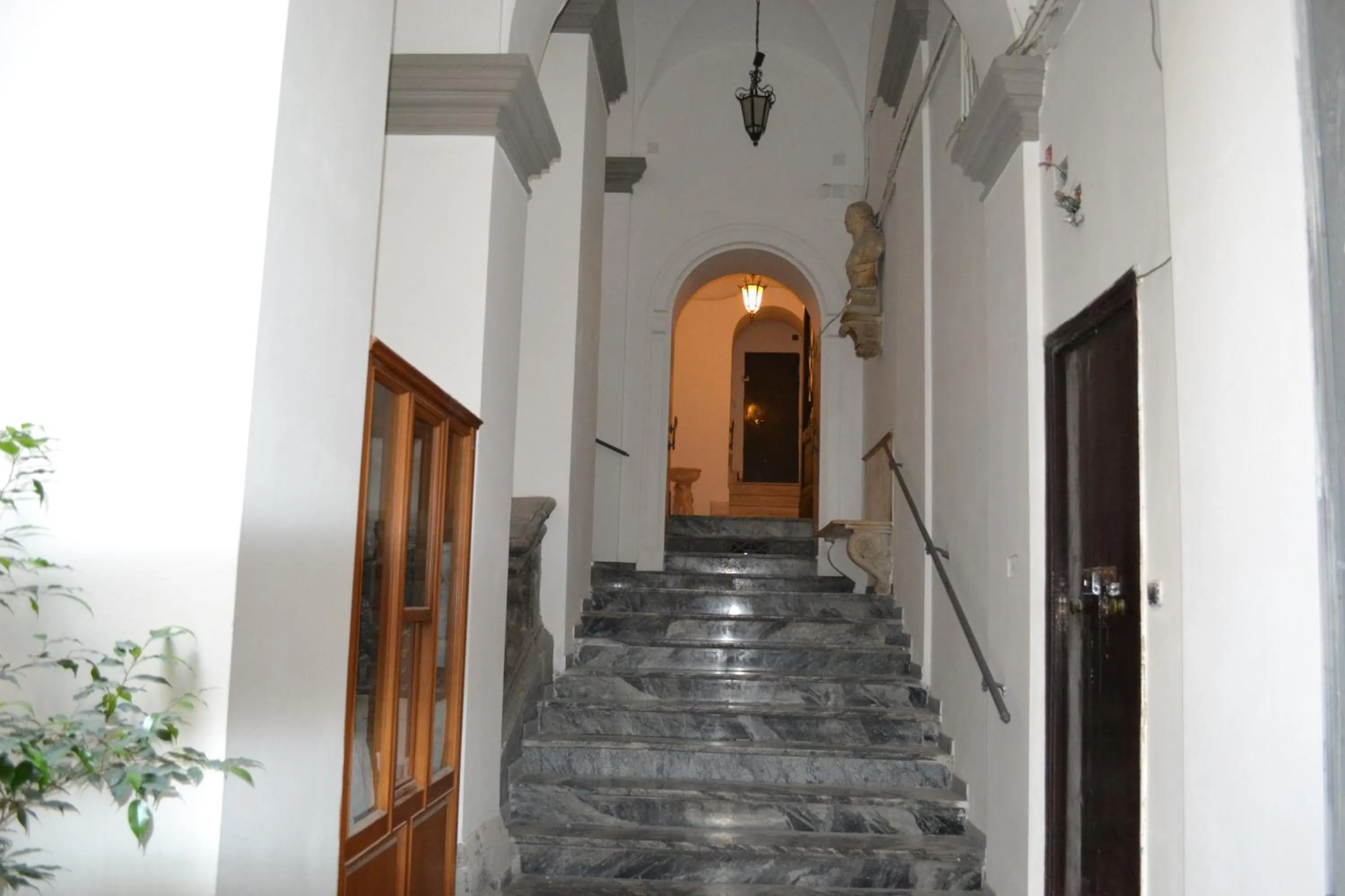 Facade/entrance in Monaciello