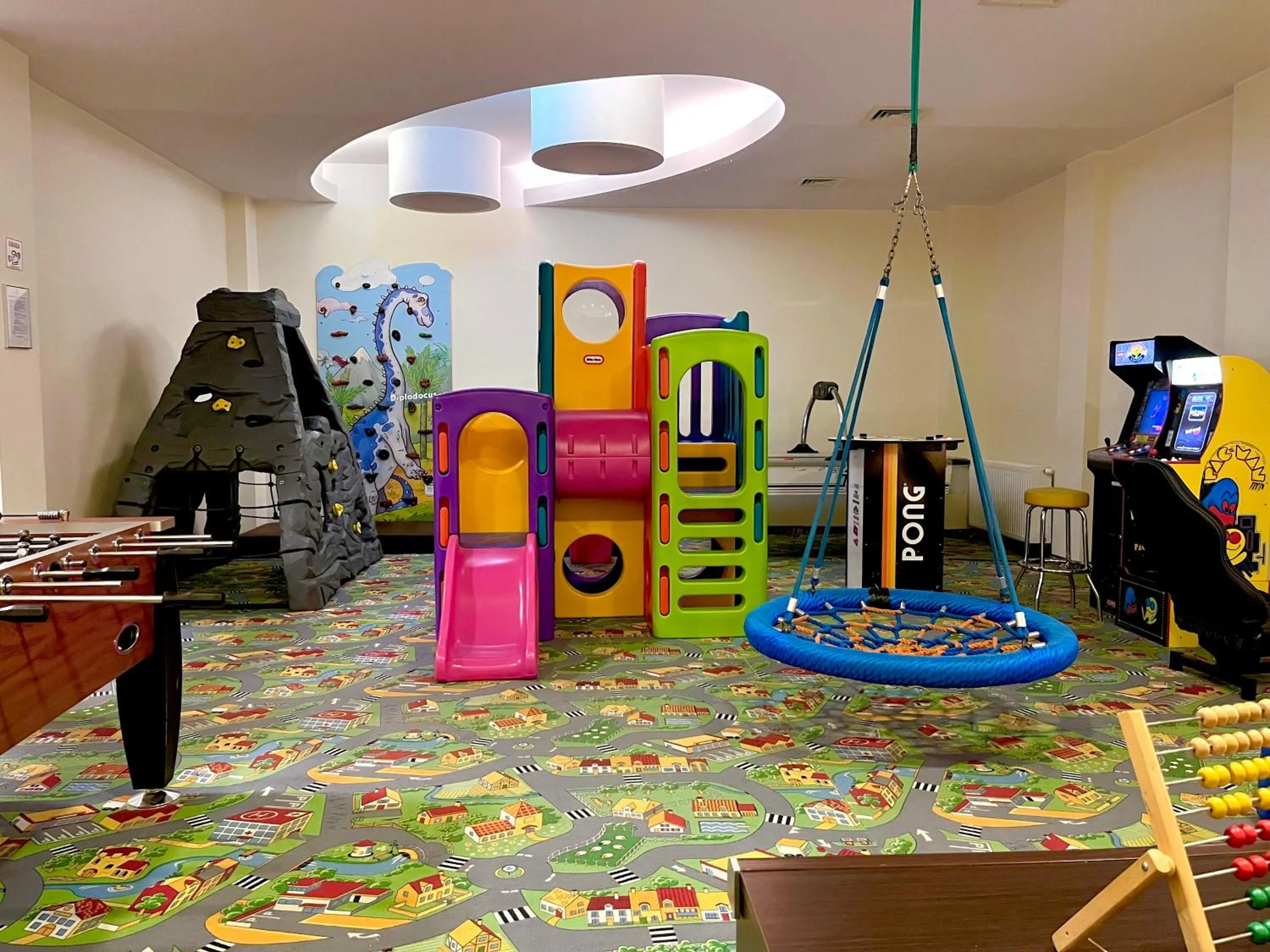 Game Room in Hotel Business Faltom Gdynia