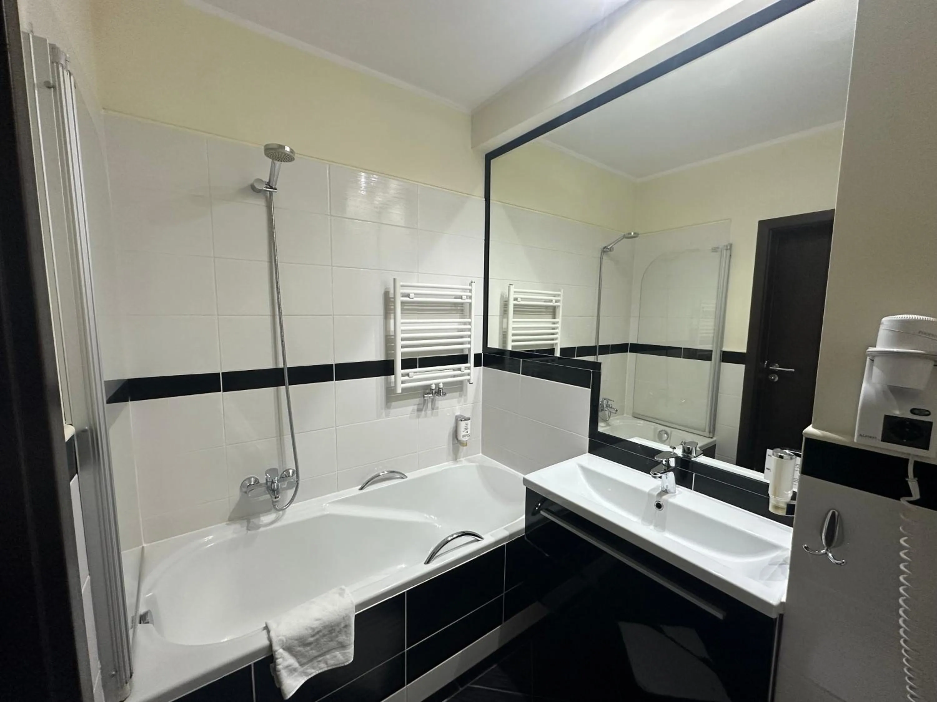 Bathroom in Hotel Business Faltom Gdynia