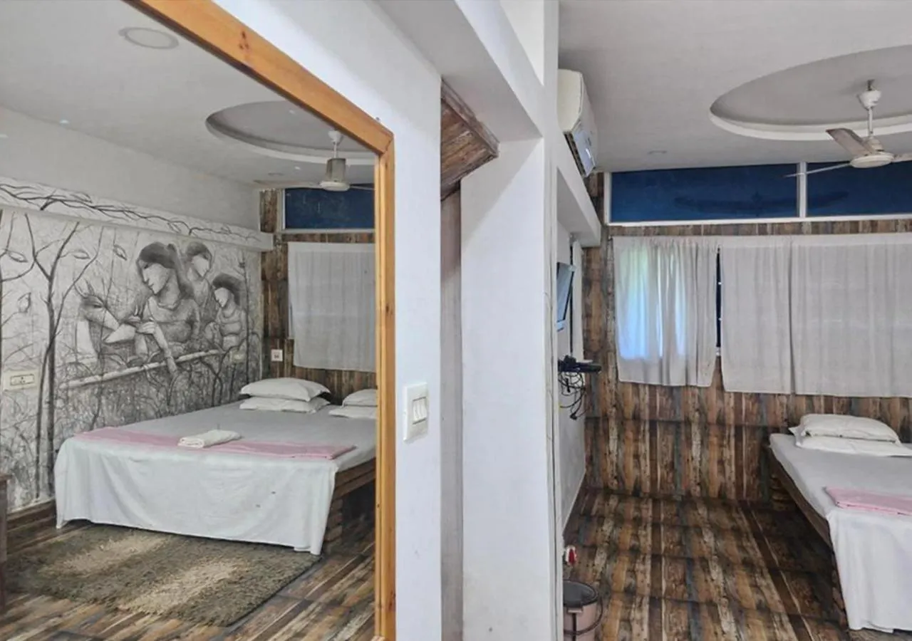 Bedroom, Bed in Panchobon Art Resort