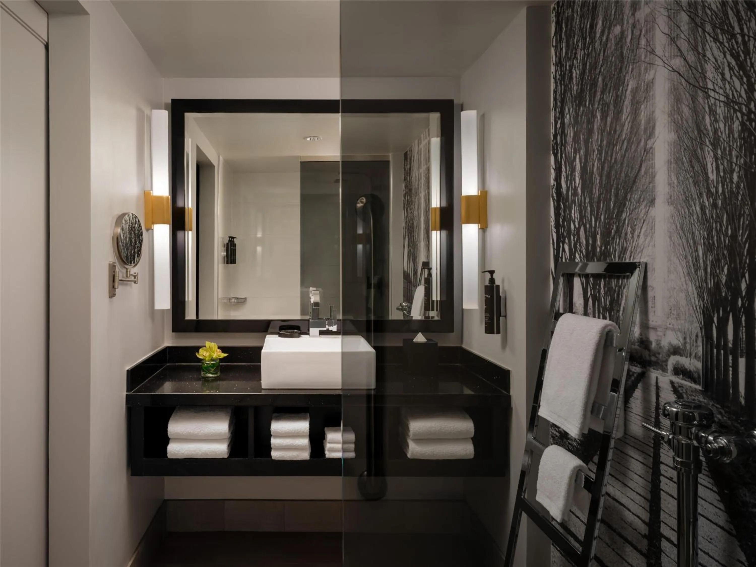 Bathroom, Bed in The Starling Atlanta Midtown, Curio Collection by Hilton