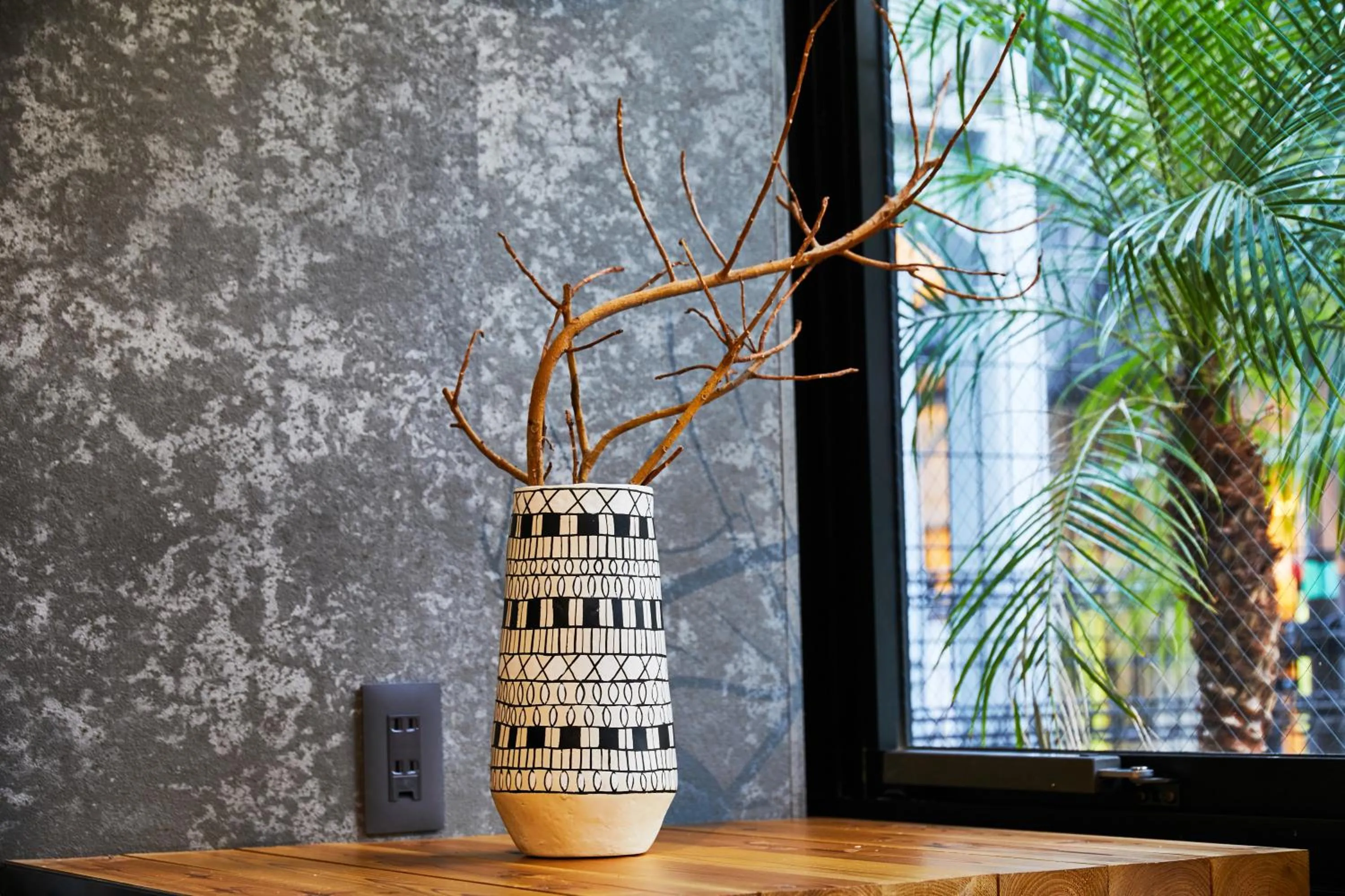 Decorative detail in mizuka Daimyo 7 - unmanned hotel -