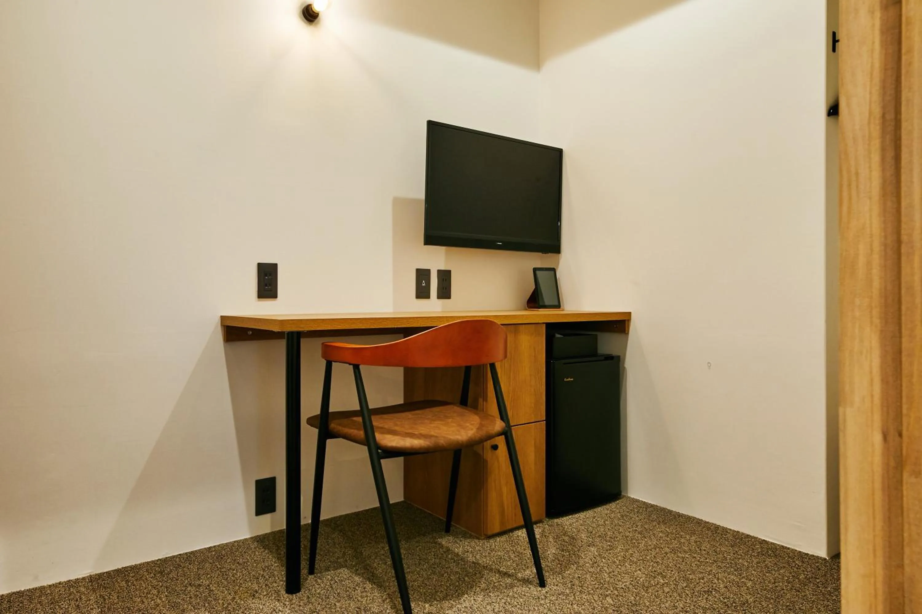 TV and multimedia in mizuka Daimyo 7 - unmanned hotel -