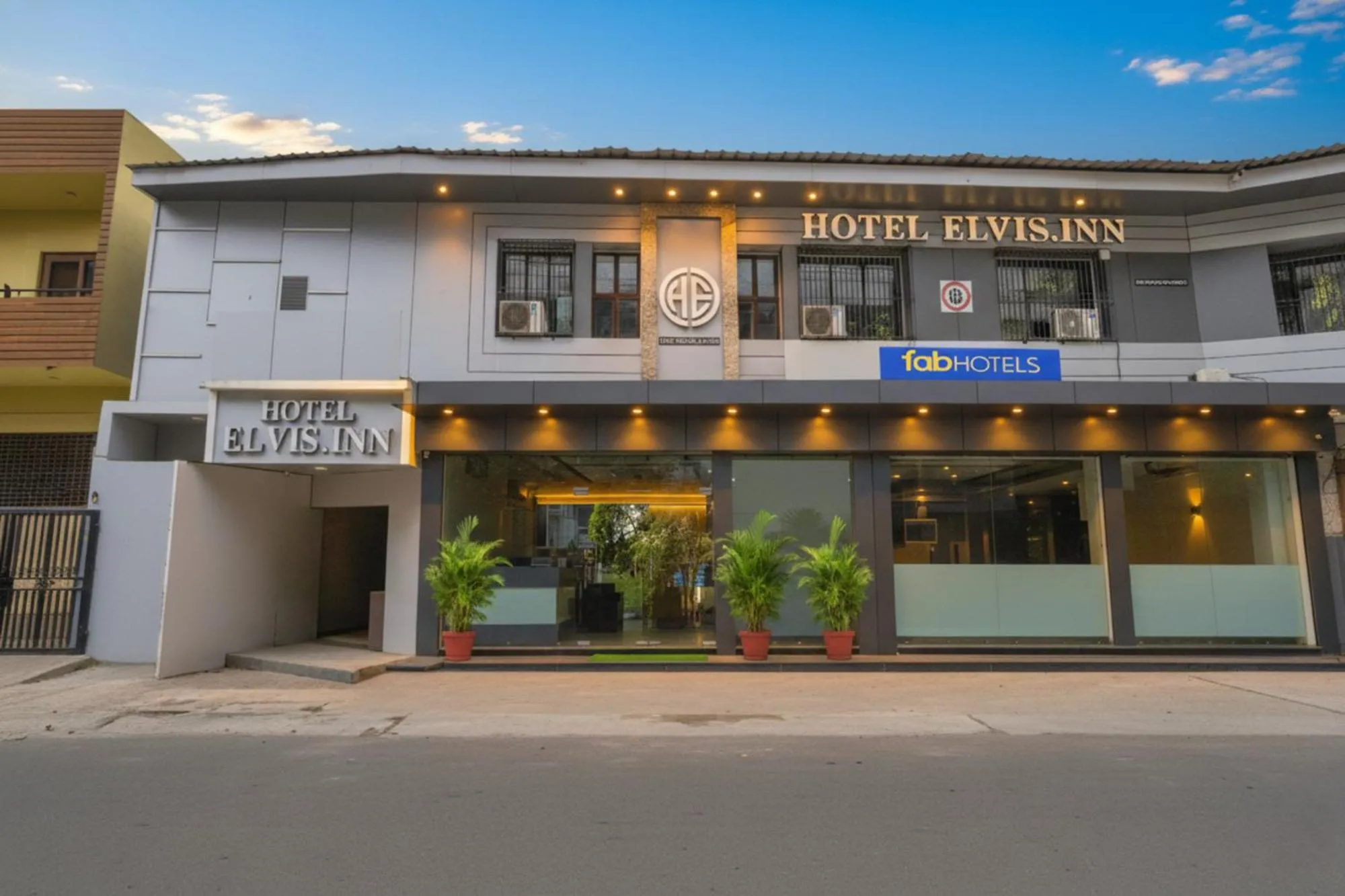 Property building in FabHotel Elvis Inn - Nr Mumbai International Airport