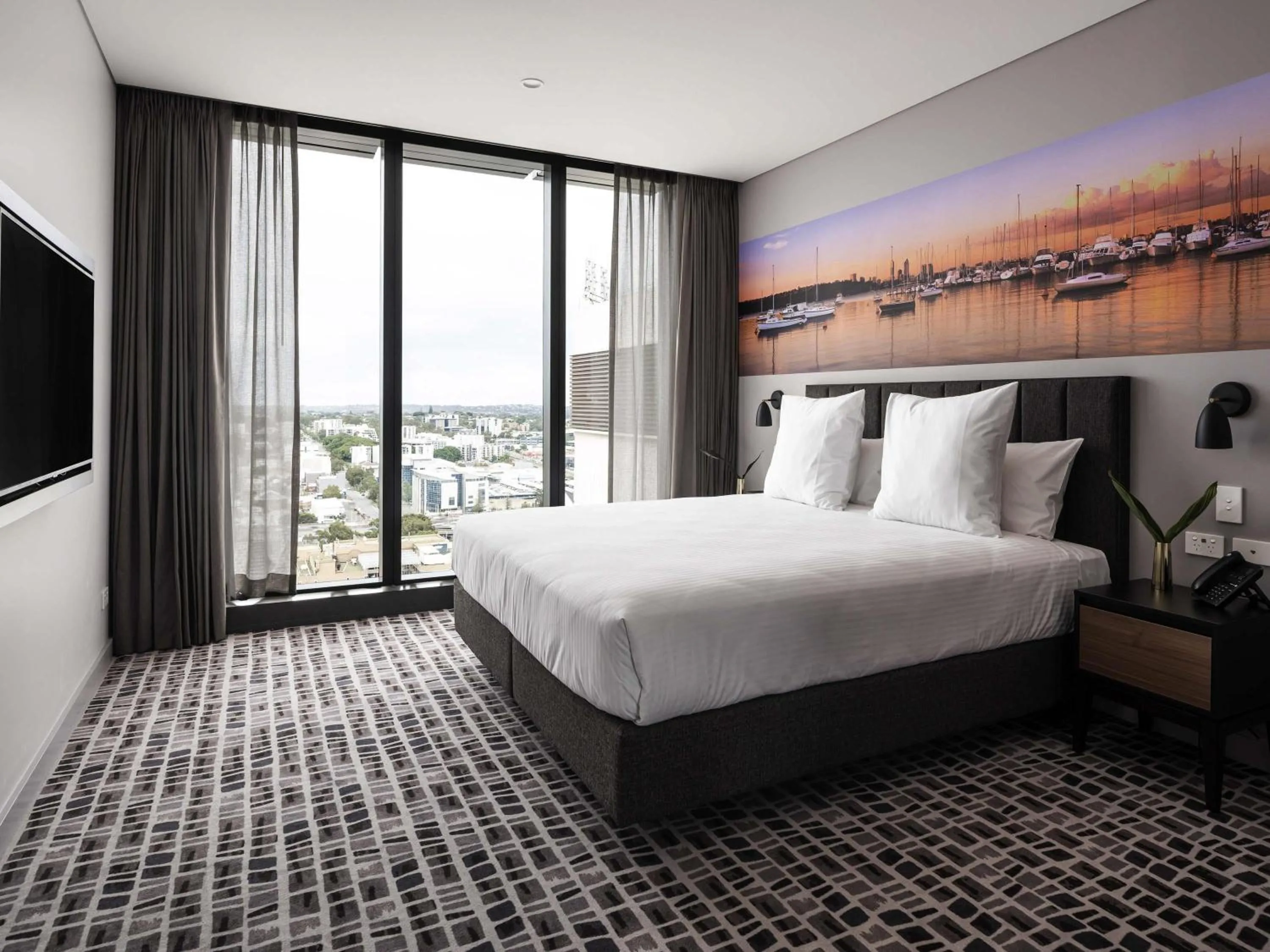 Photo of the whole room, Bed in Novotel Perth Murray Street