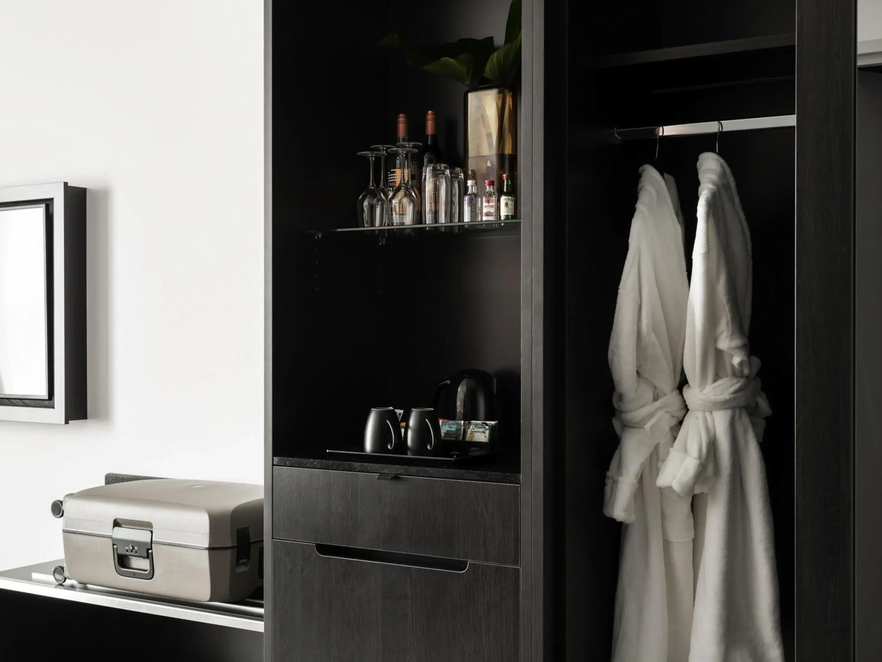 Deluxe King Room in Novotel Perth Murray Street Deluxe King Room in Novotel Perth Murray Street