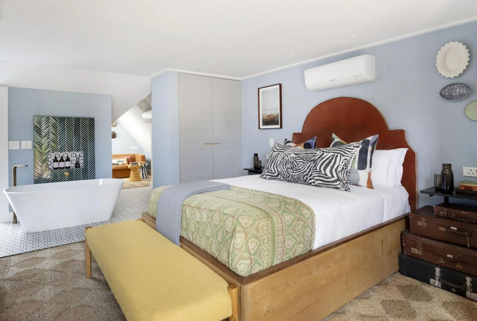 Bed in Pineapple House Boutique Hotel