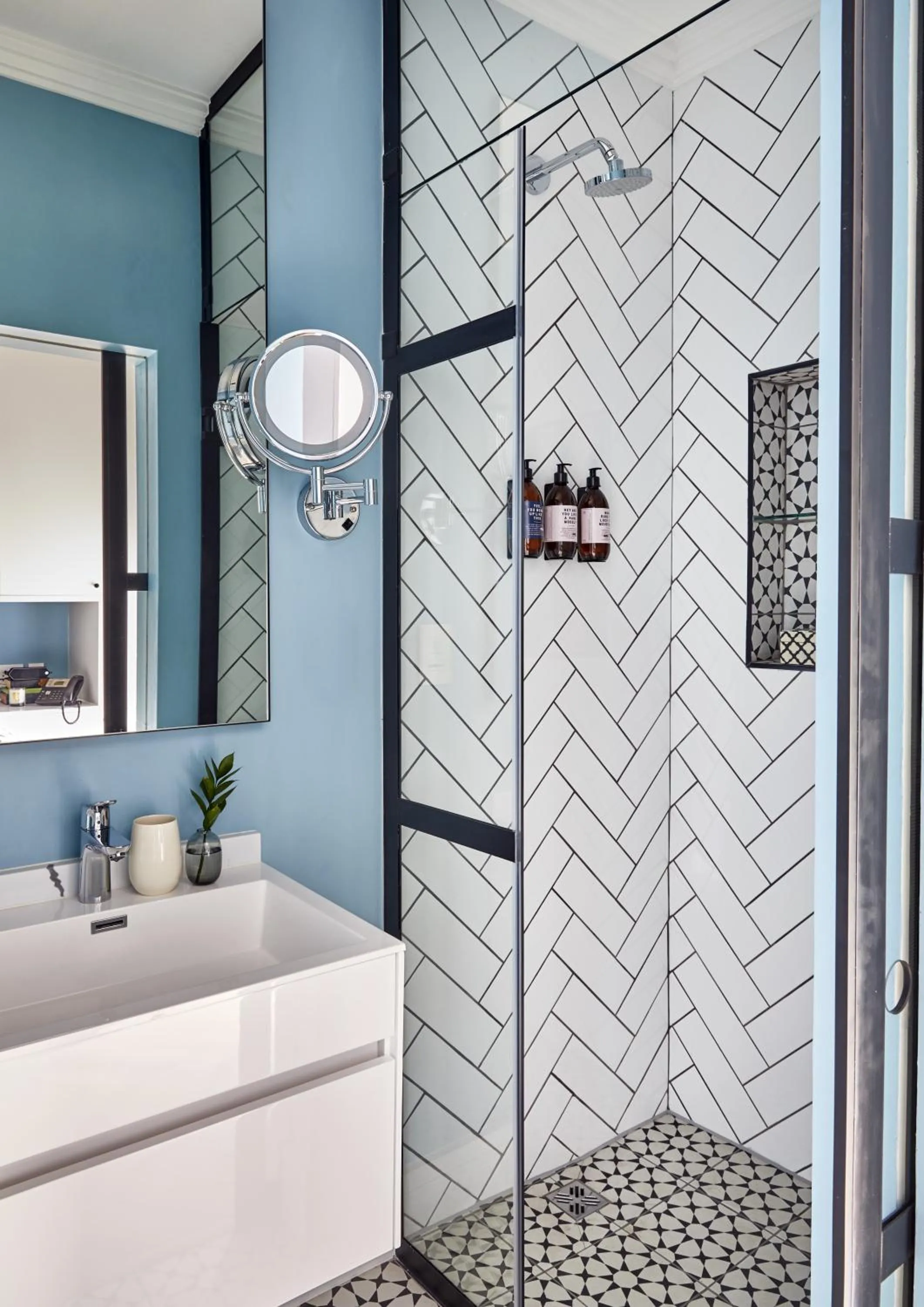 Bed in Pineapple House Boutique Hotel