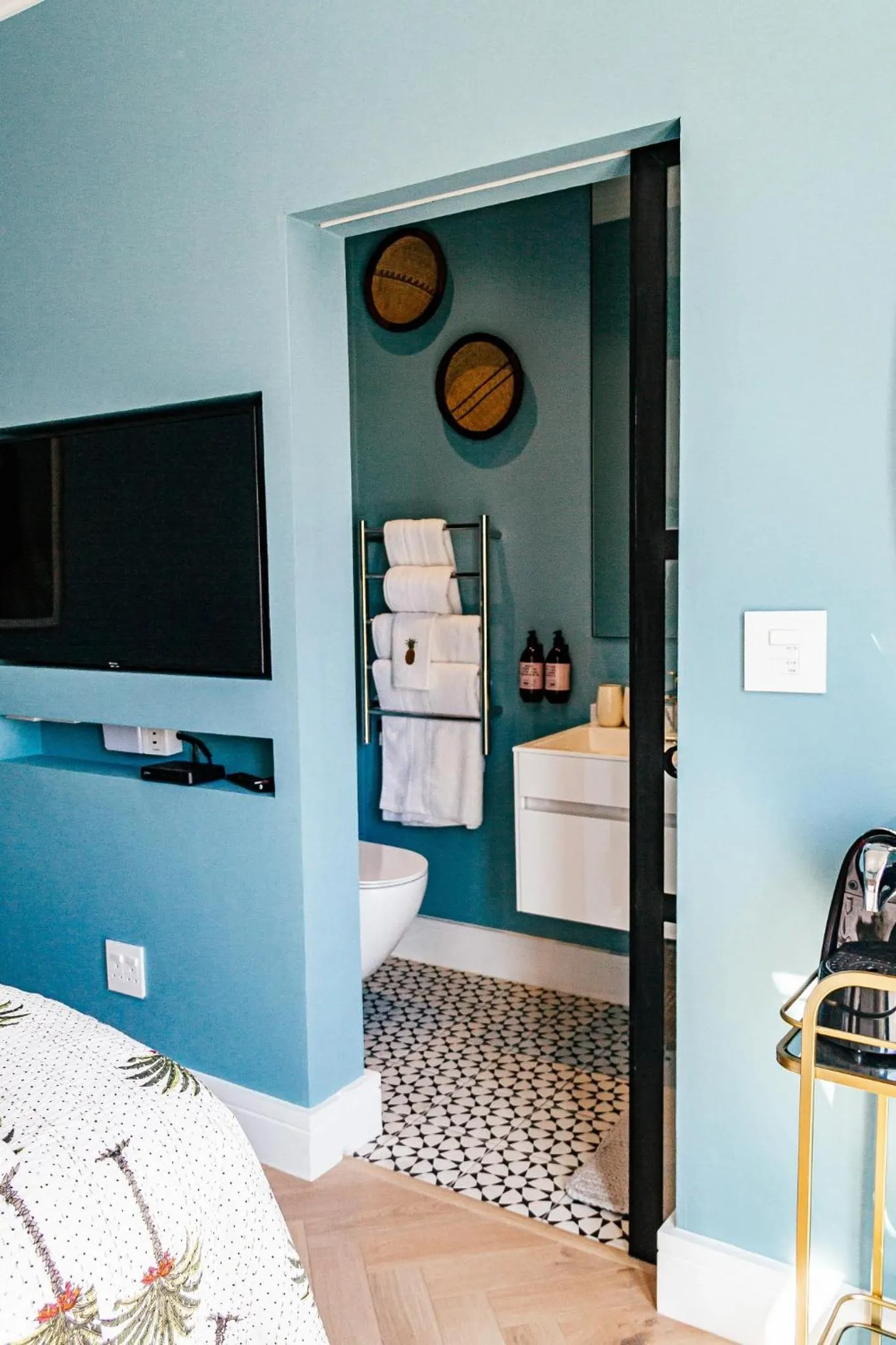 Bathroom in Pineapple House Boutique Hotel