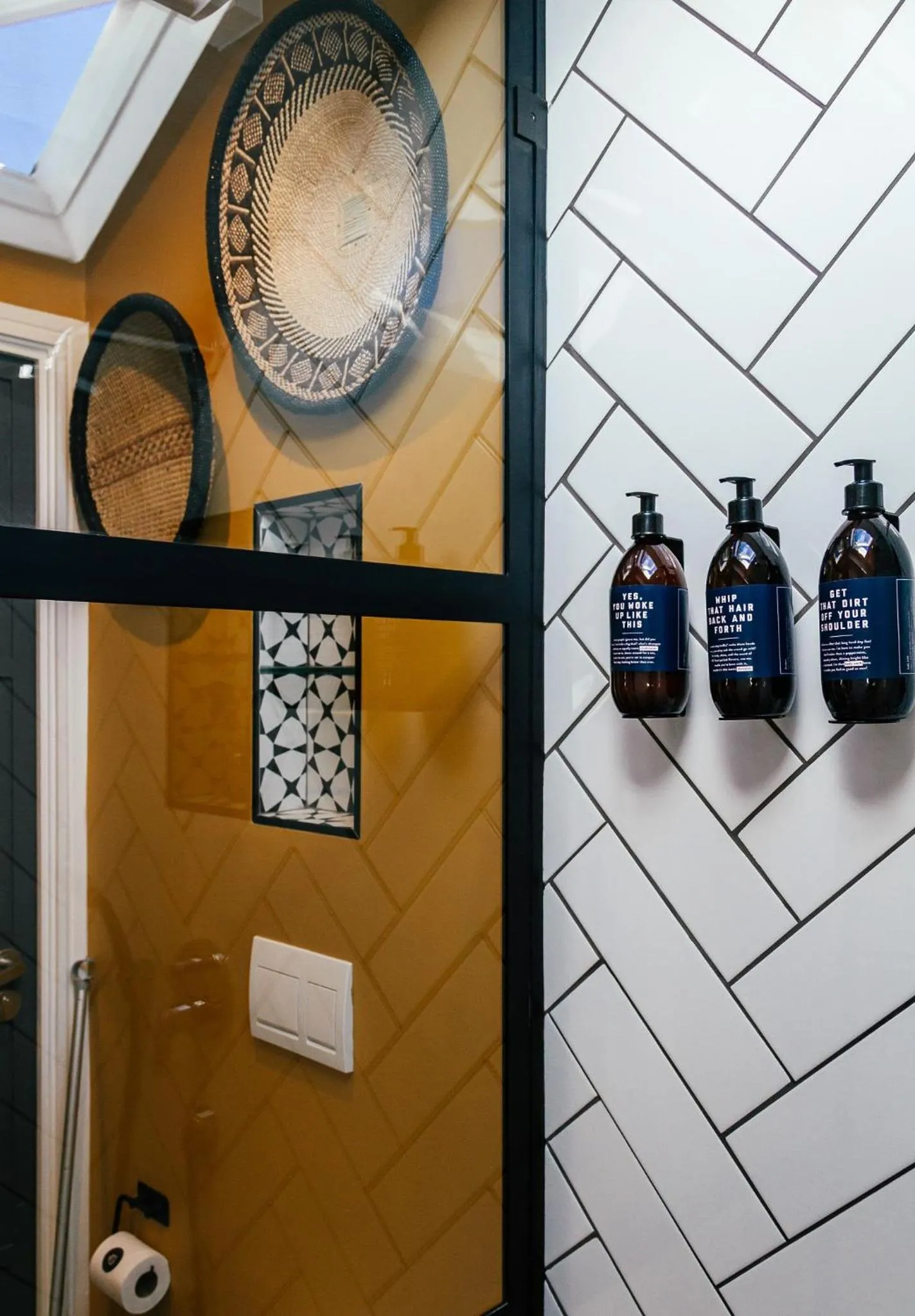 Shower in Pineapple House Boutique Hotel