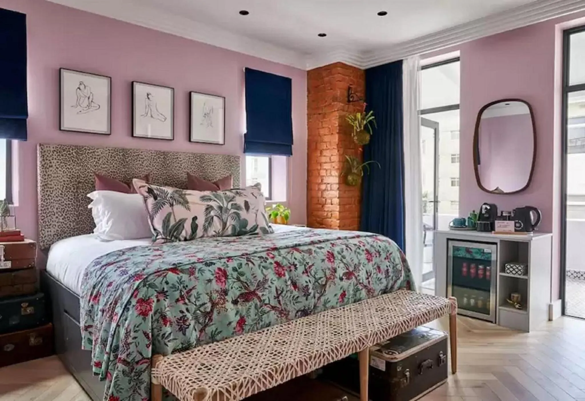 Balcony/Terrace, Bed in Pineapple House Boutique Hotel