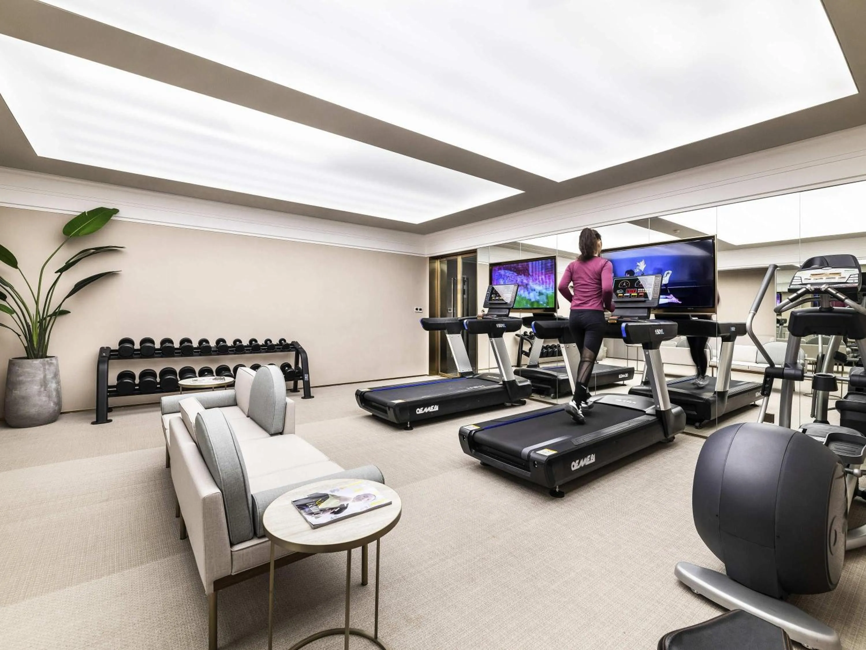 Property building in Mercure Nanjing Downtown