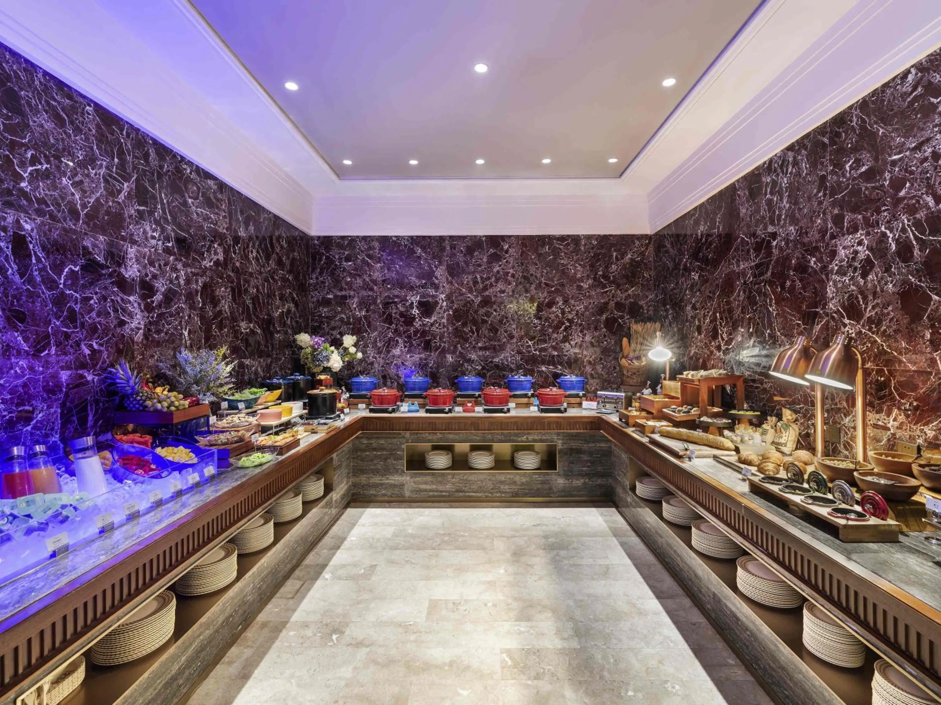 Restaurant/places to eat in Mercure Nanjing Downtown