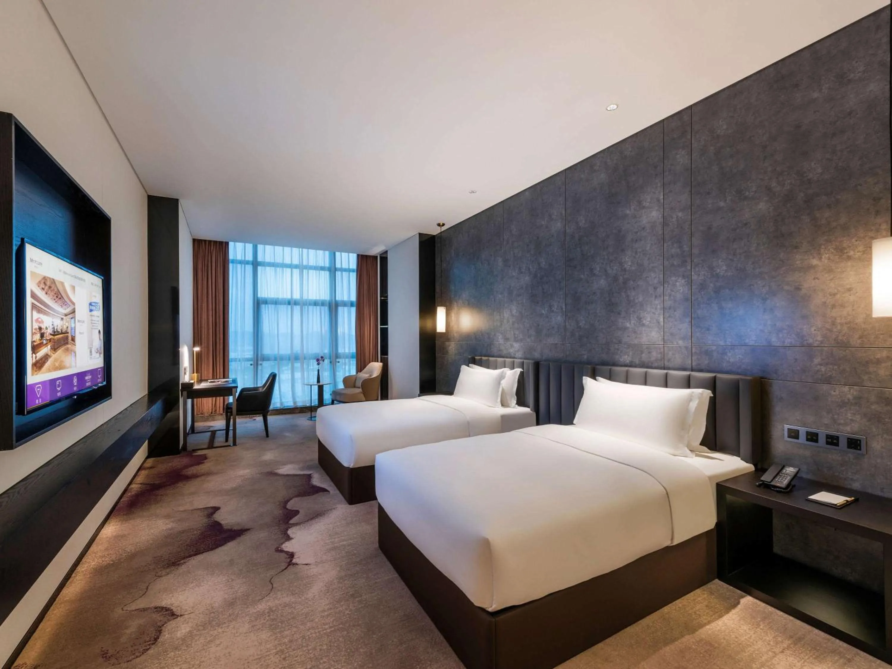Photo of the whole room, Bed in Mercure Shenzhen Longgang