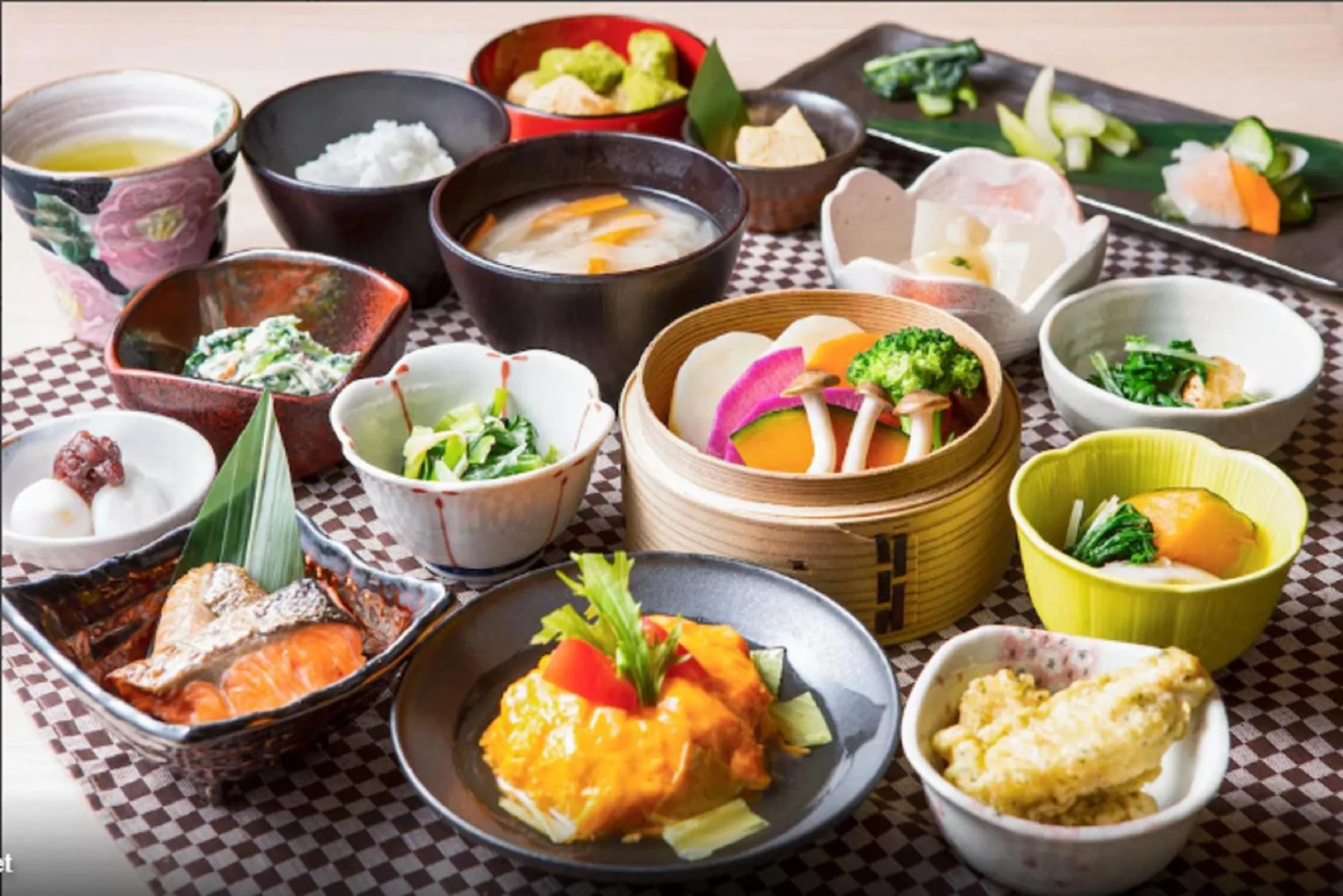 Asian breakfast in Mercure Shenzhen Sports Center Hotel