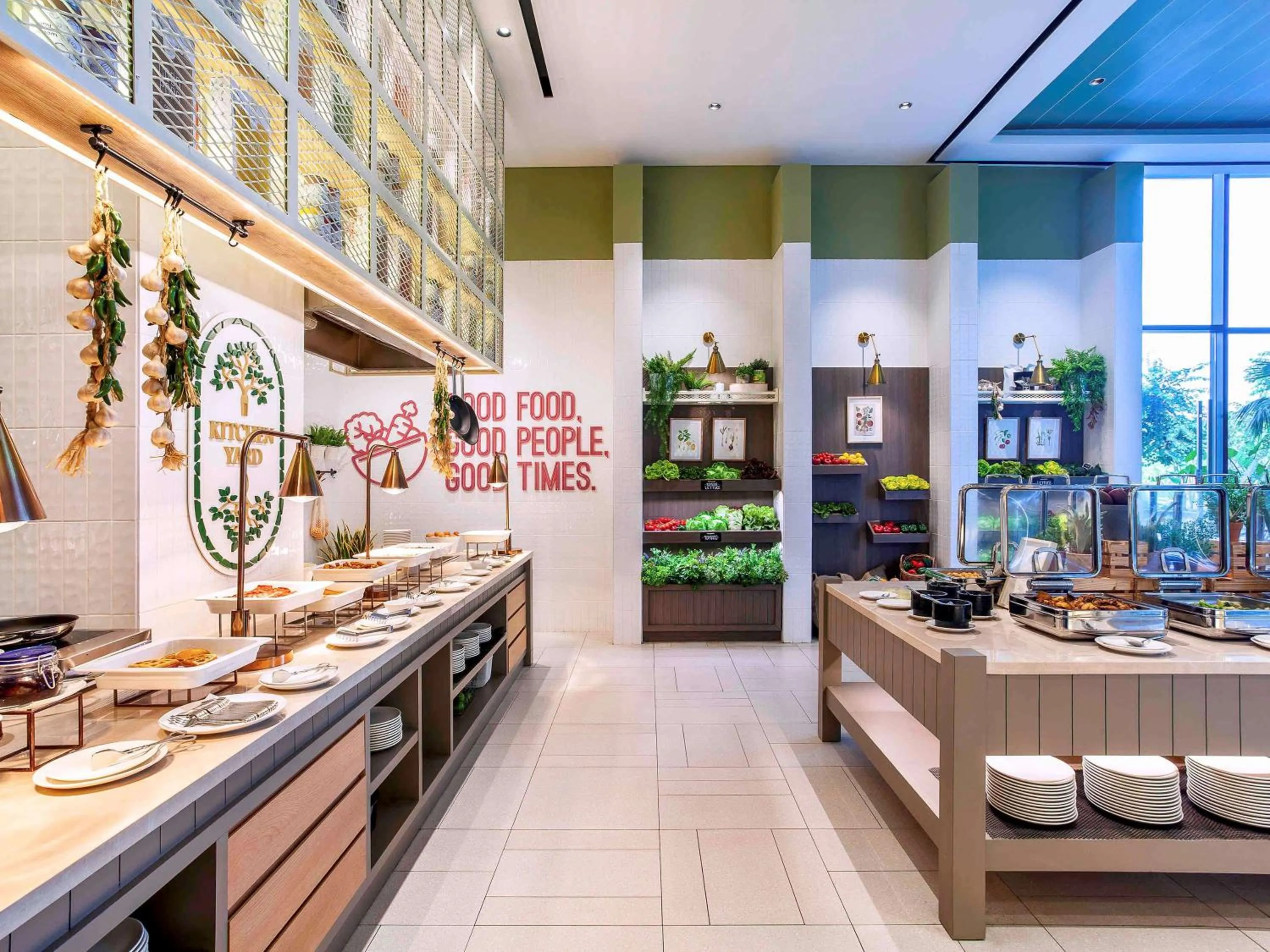 Restaurant/places to eat in Mercure Tangerang BSD City