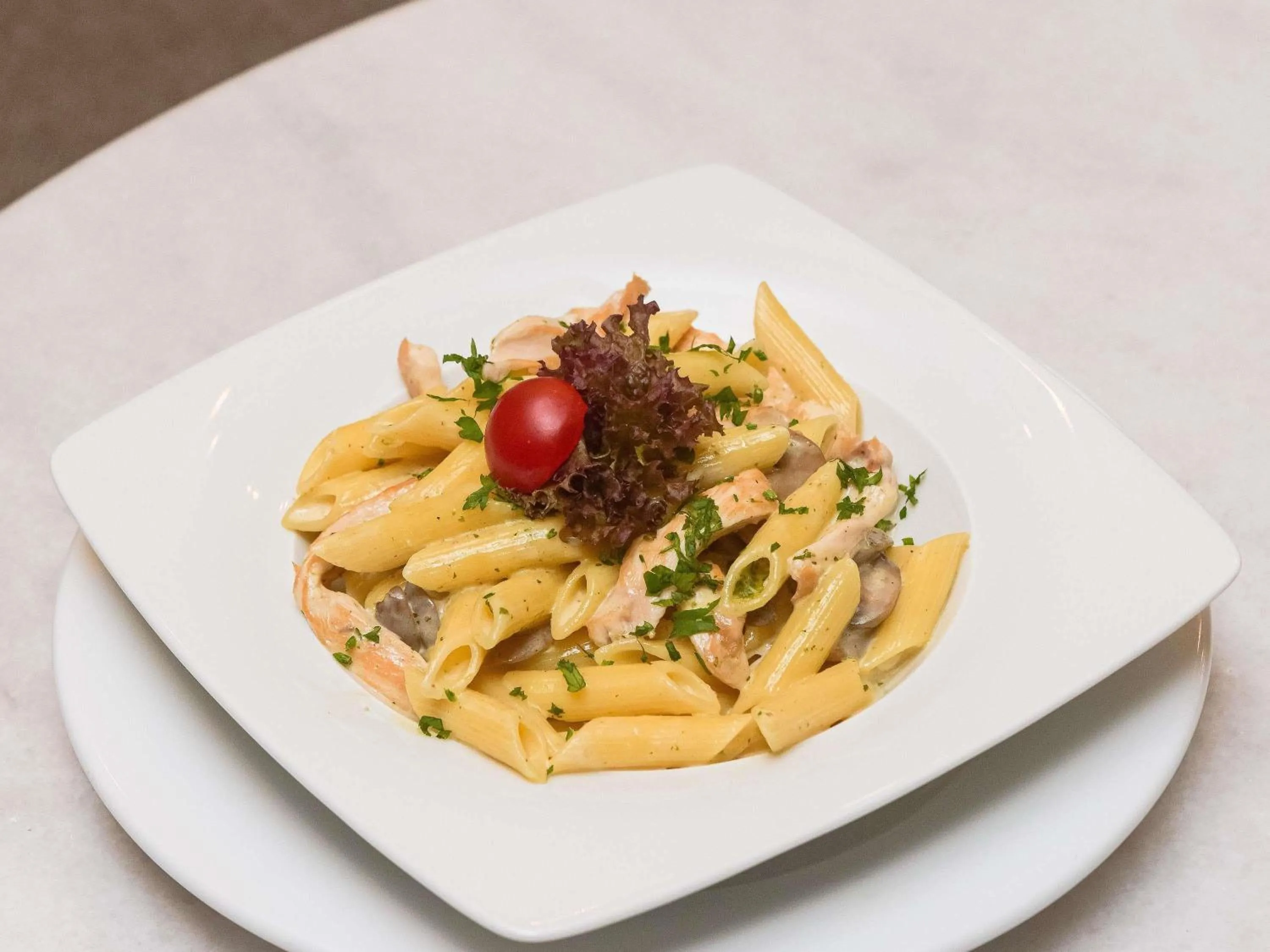 Restaurant/places to eat in Ibis Abdelmoumen Casa Centre