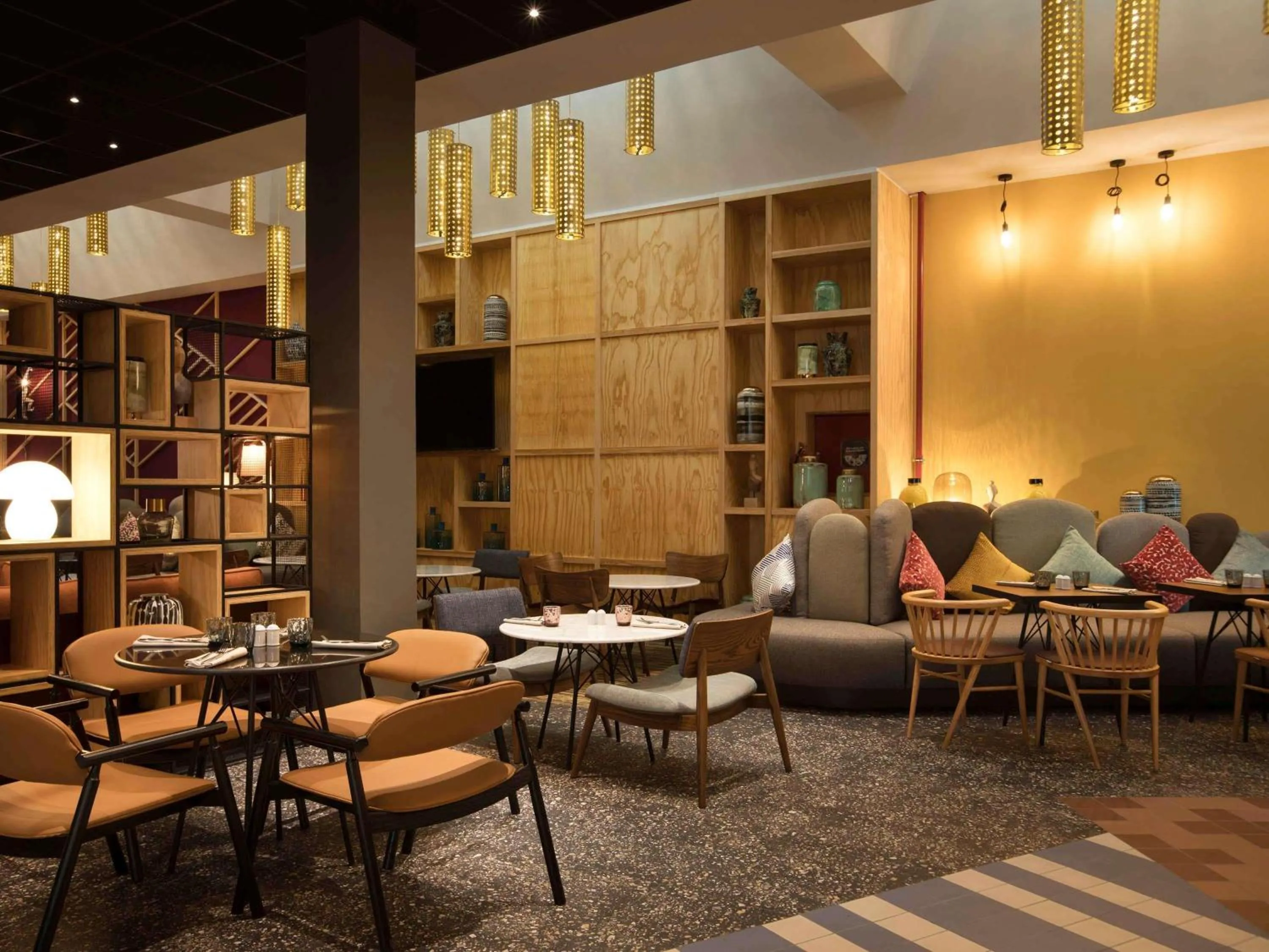 Lounge or bar in Ibis Abdelmoumen Casa Centre