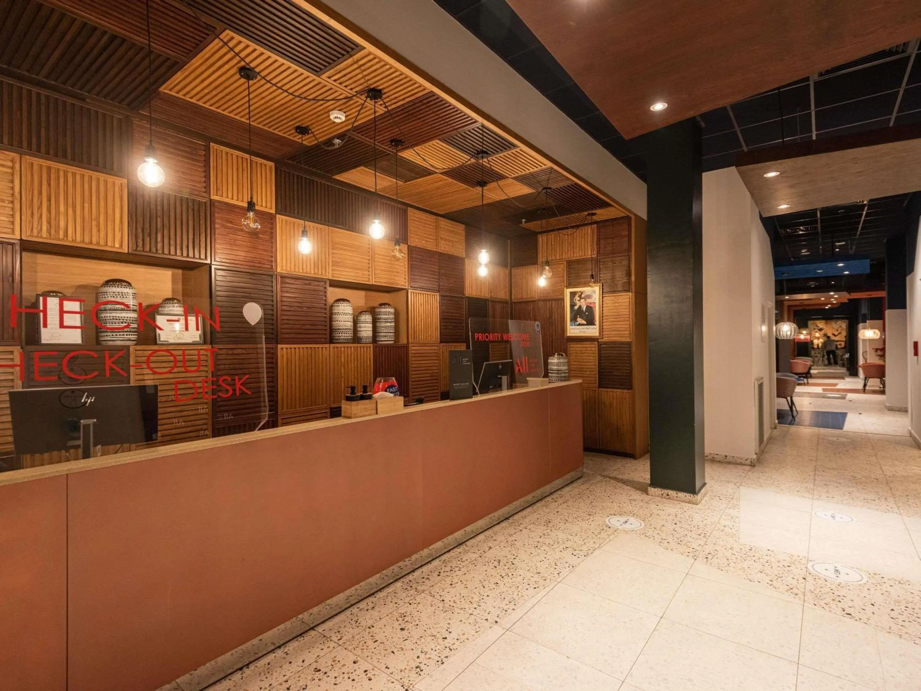 Property building in Ibis Abdelmoumen Casa Centre