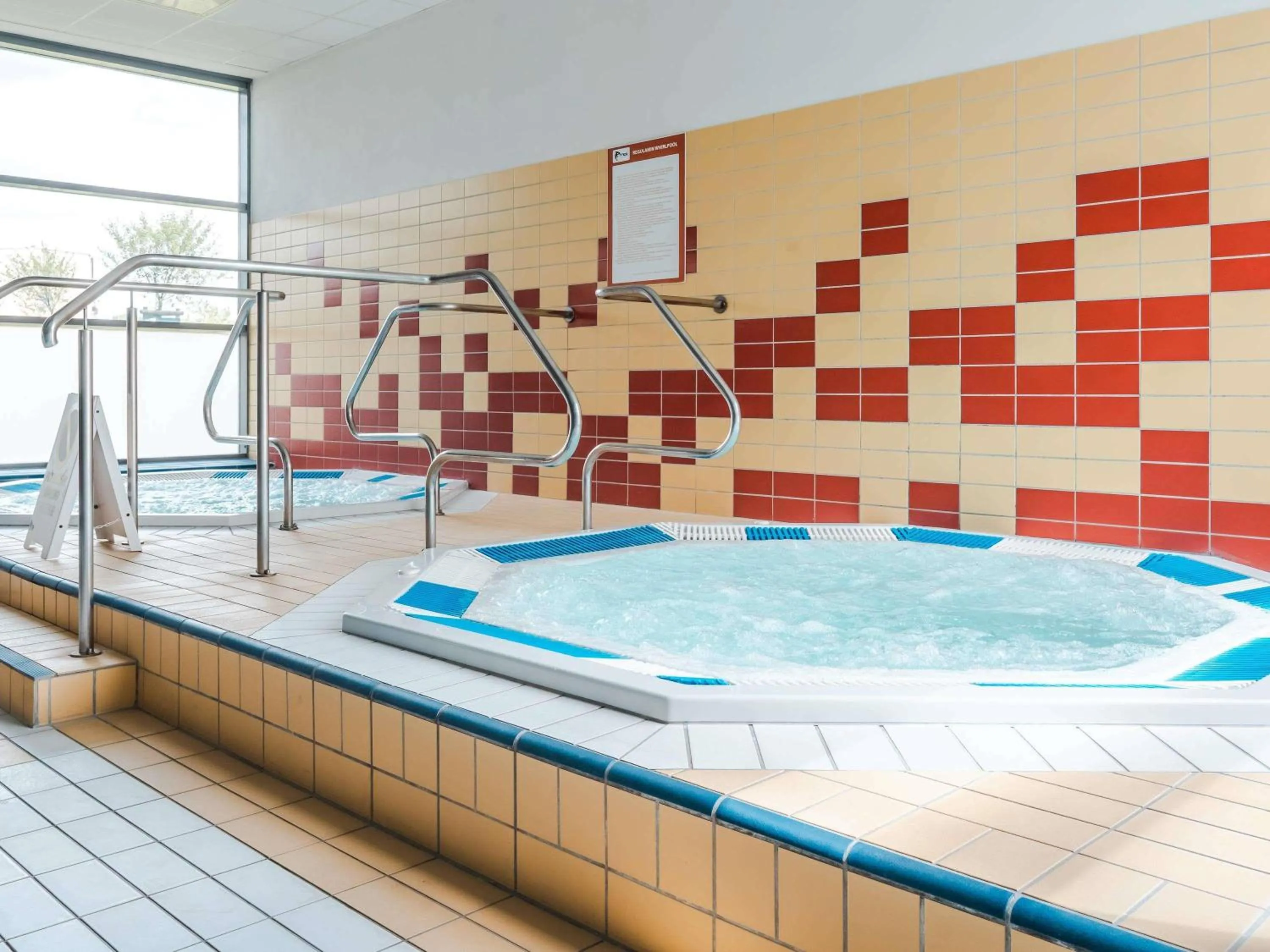 Pool view in ibis styles Bolesławiec