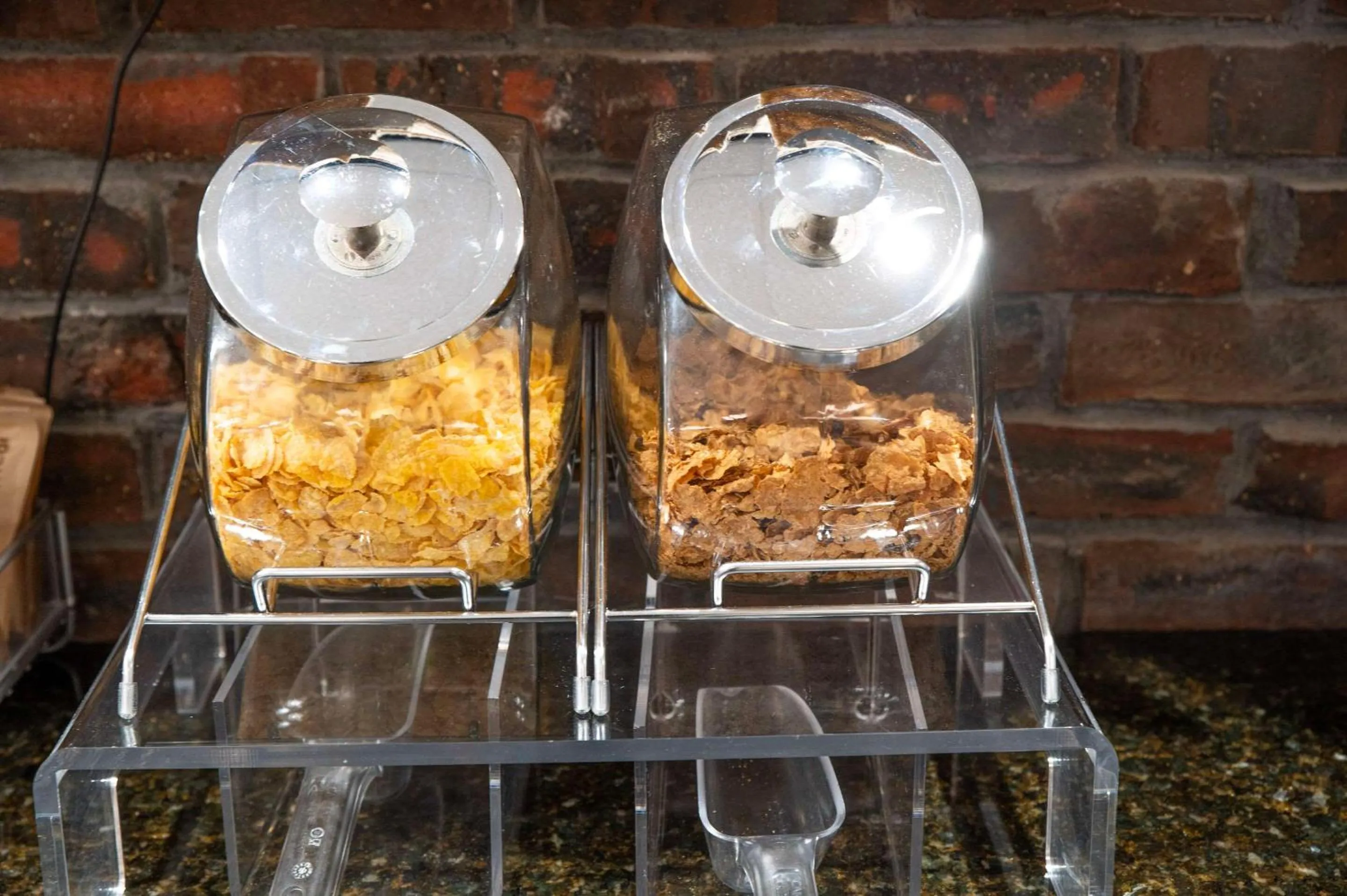 Breakfast in Comfort Inn Hyannis - Cape Cod