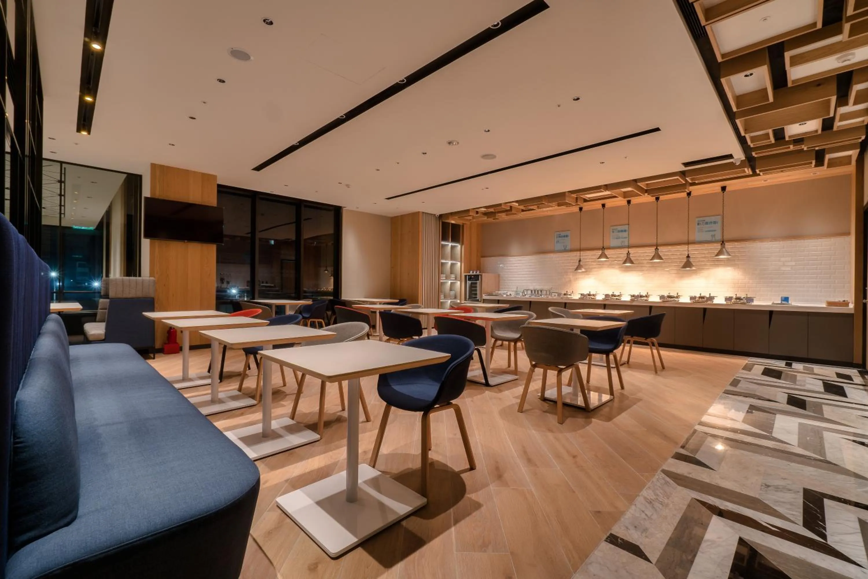 Restaurant/places to eat in Holiday Inn Express Chiayi by IHG