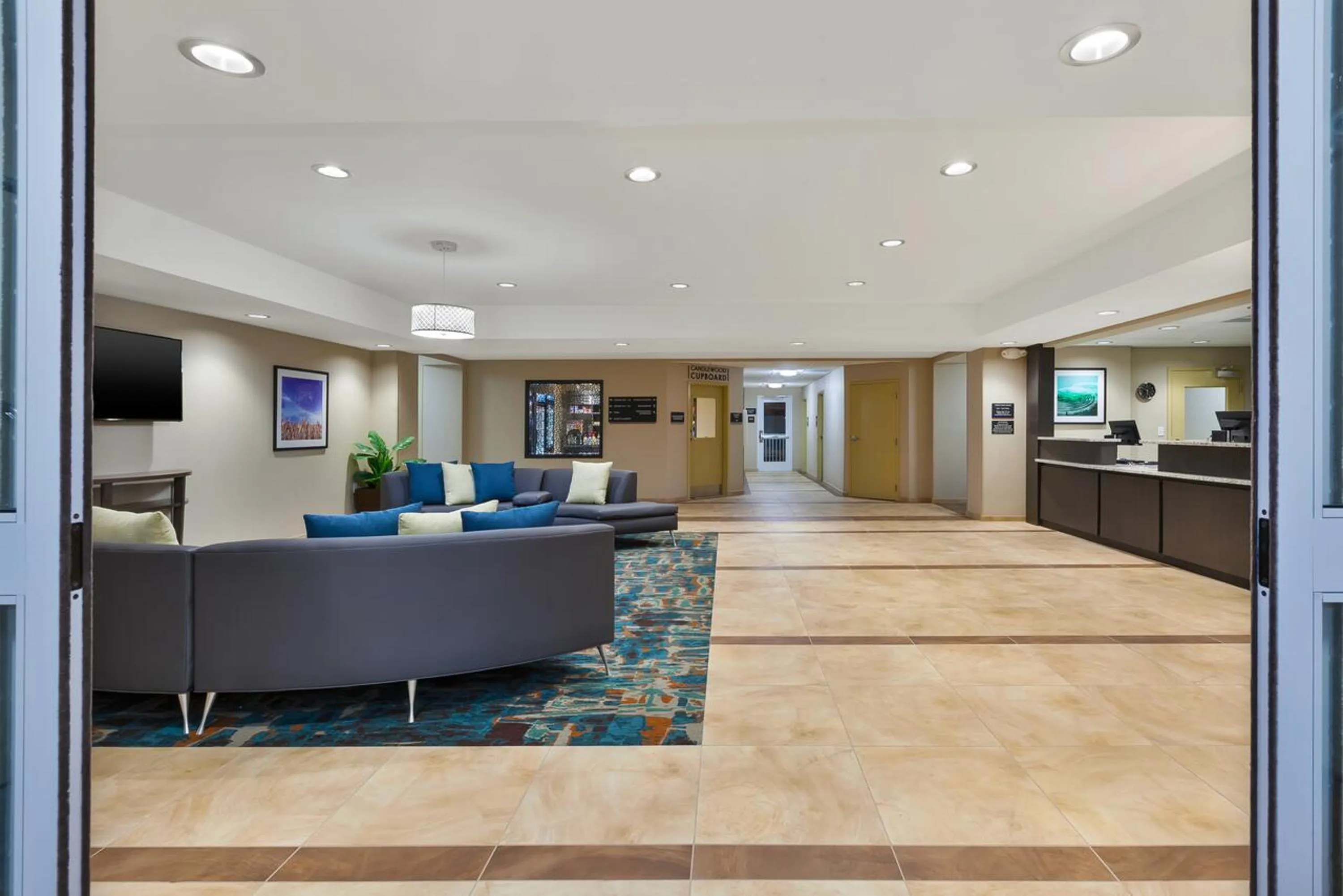Lobby or reception in Candlewood Suites Louisville - NE Downtown Area by IHG