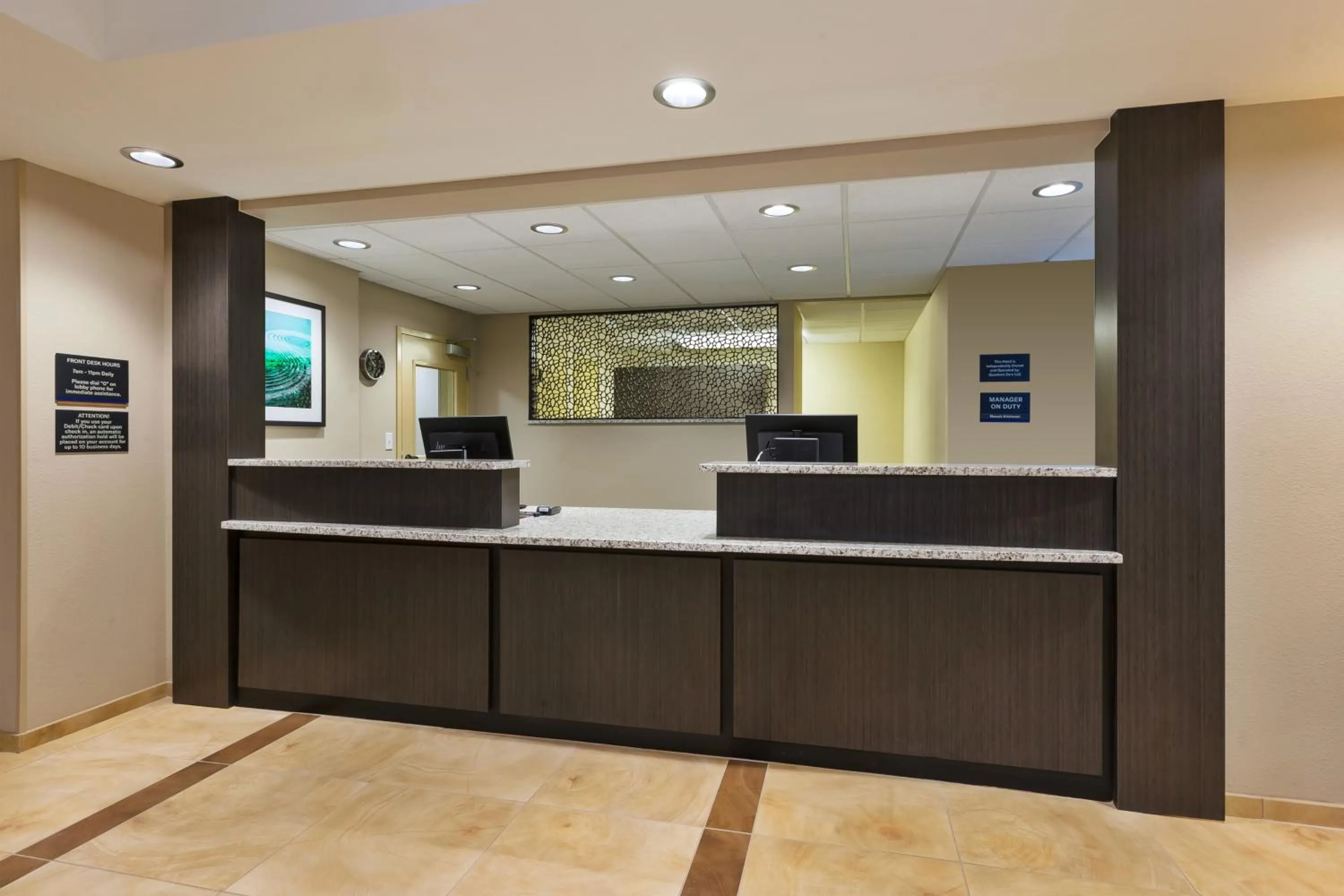 Lobby or reception in Candlewood Suites Louisville - NE Downtown Area by IHG