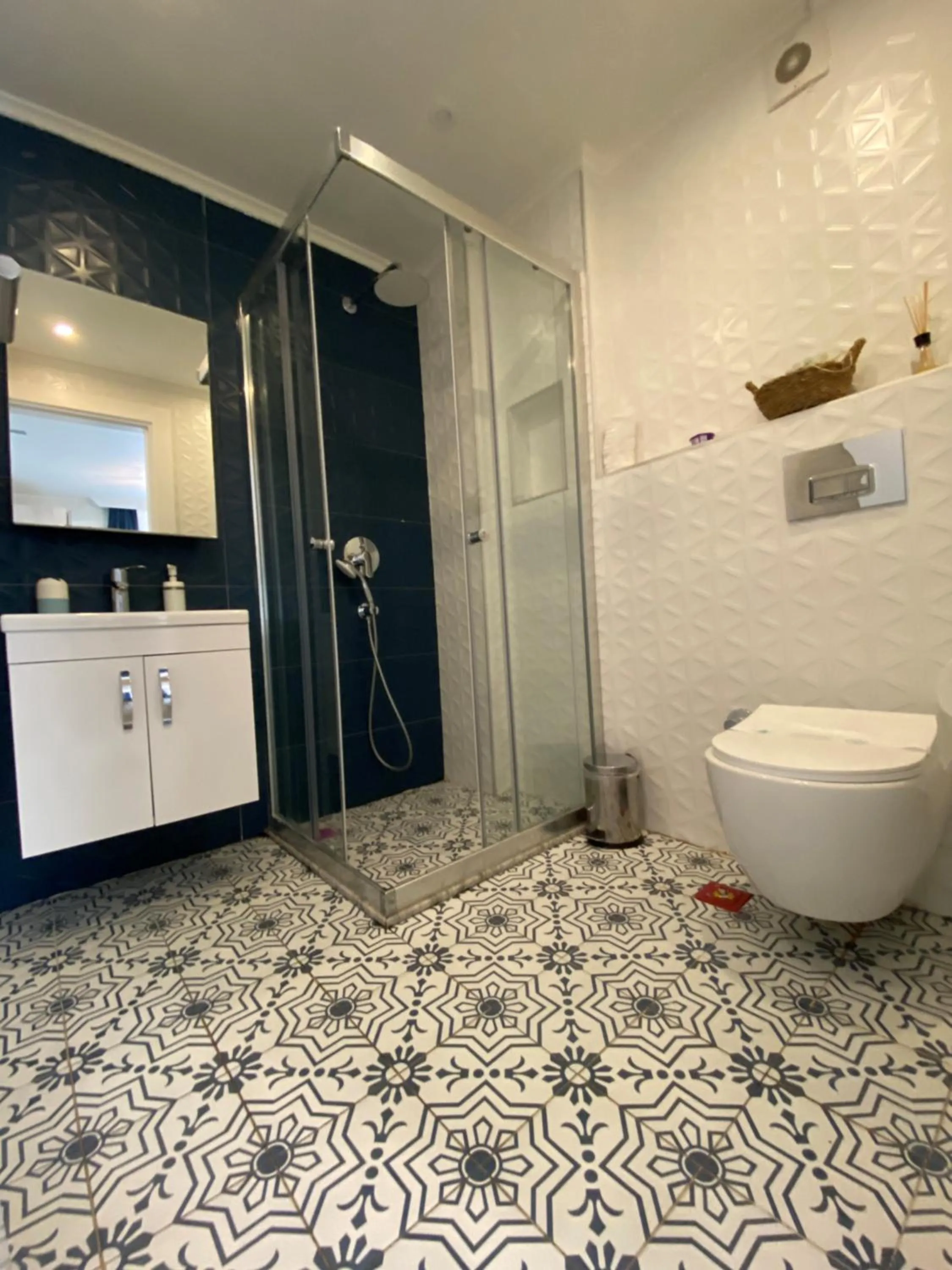 Shower in Marina Hotel Bodrum