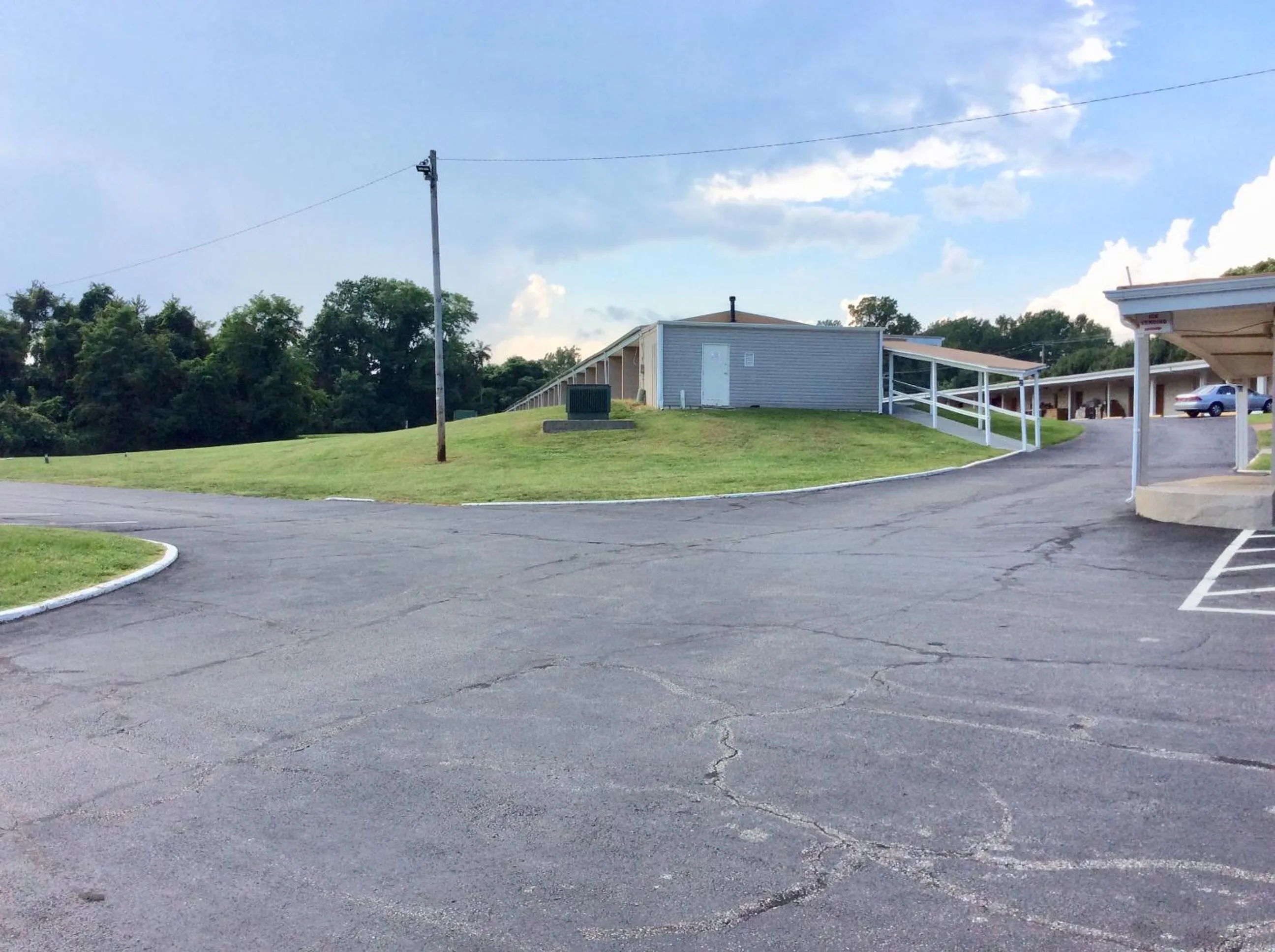 Property building in Village Inn Annapolis MD