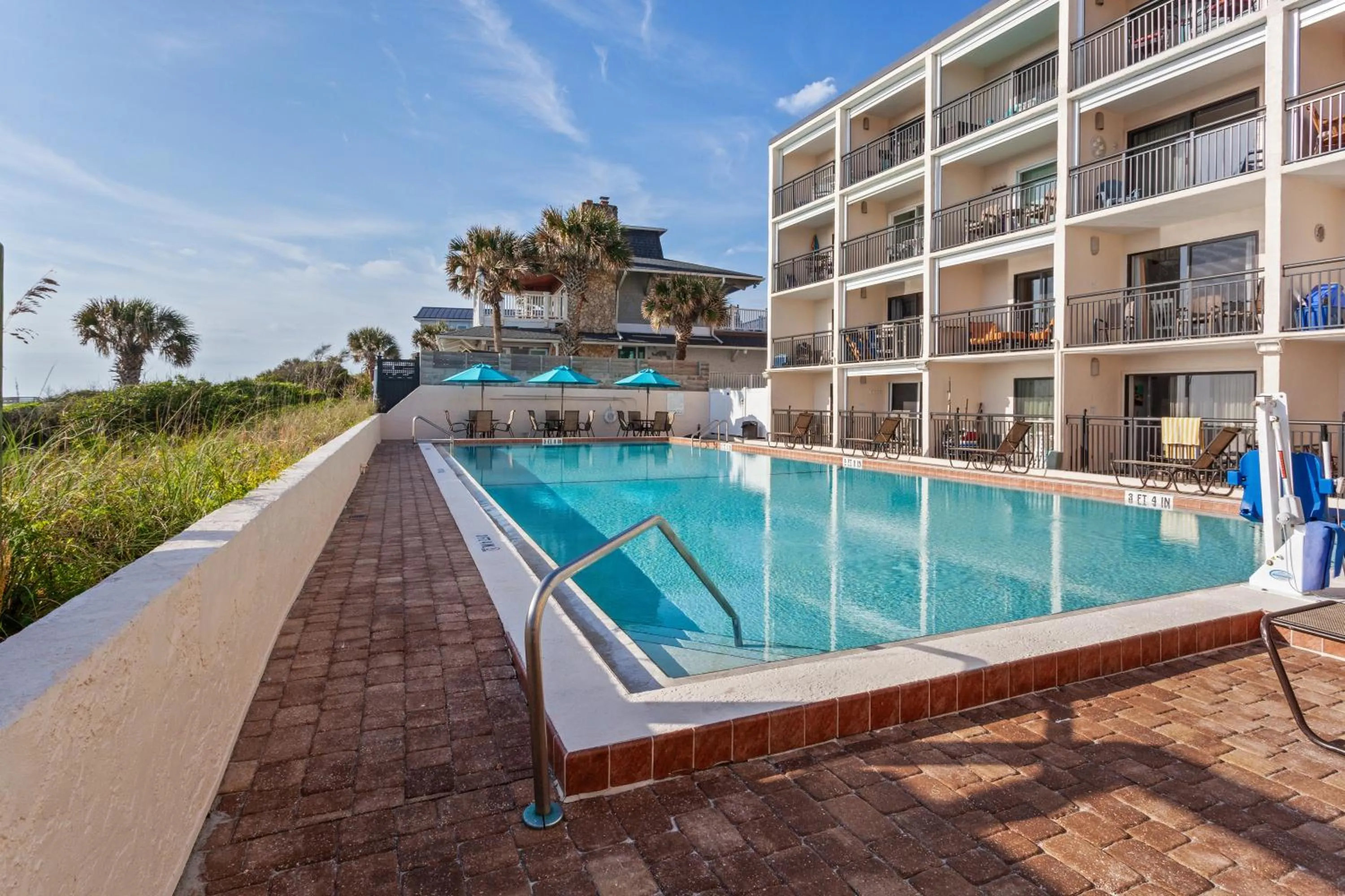 Swimming pool in Beachers Lodge