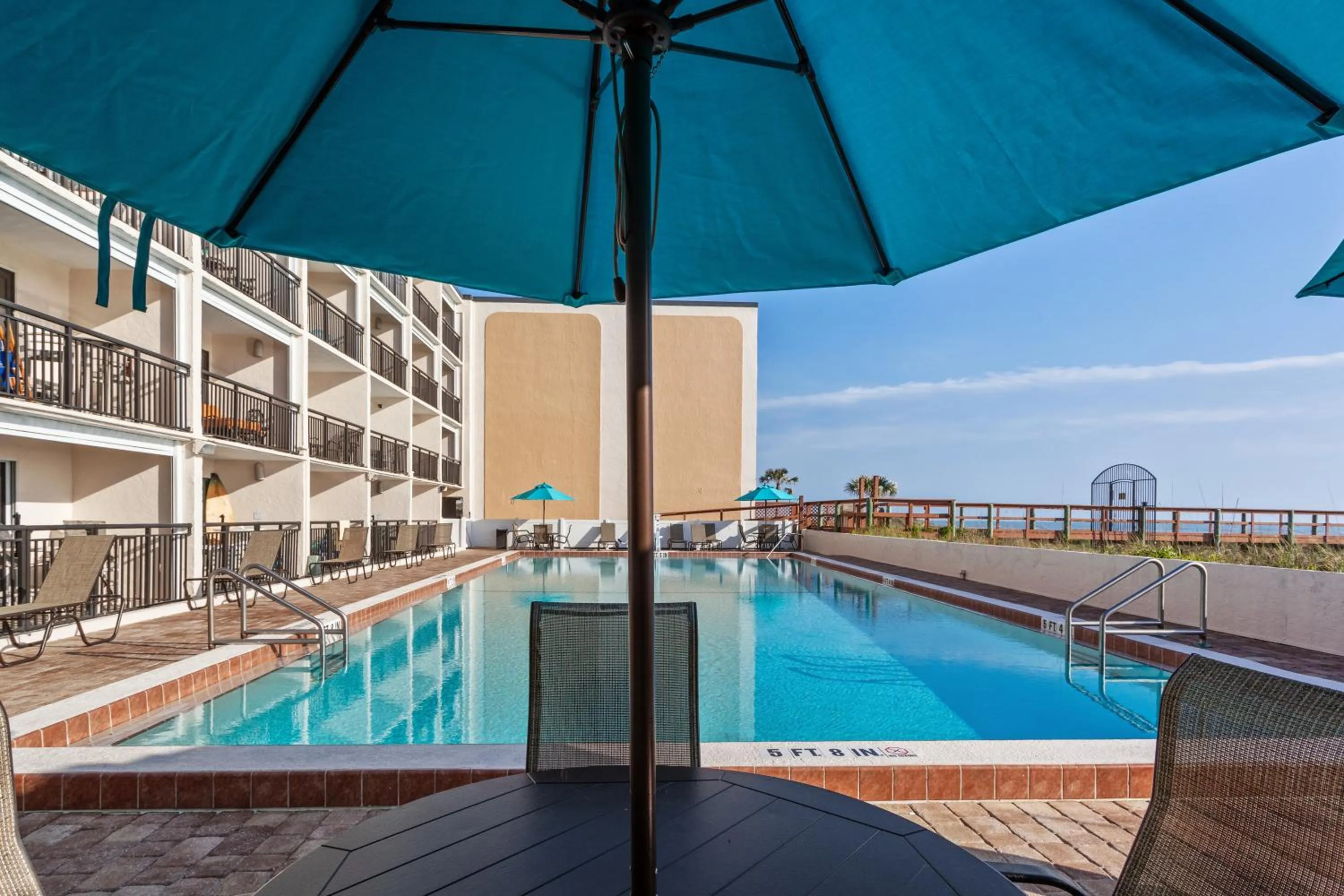 Swimming pool in Beachers Lodge