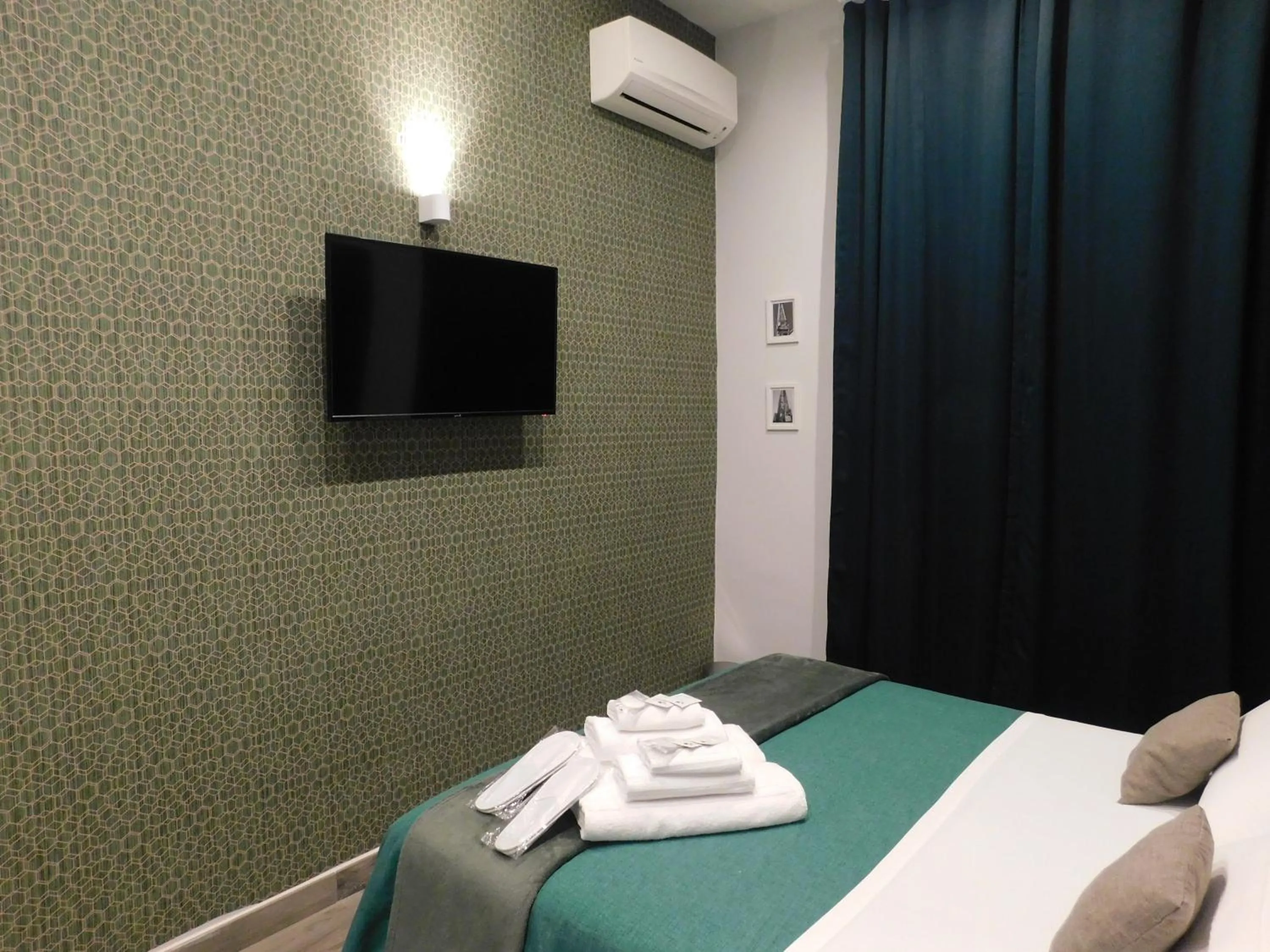 Bed in Scaramantico Rooms