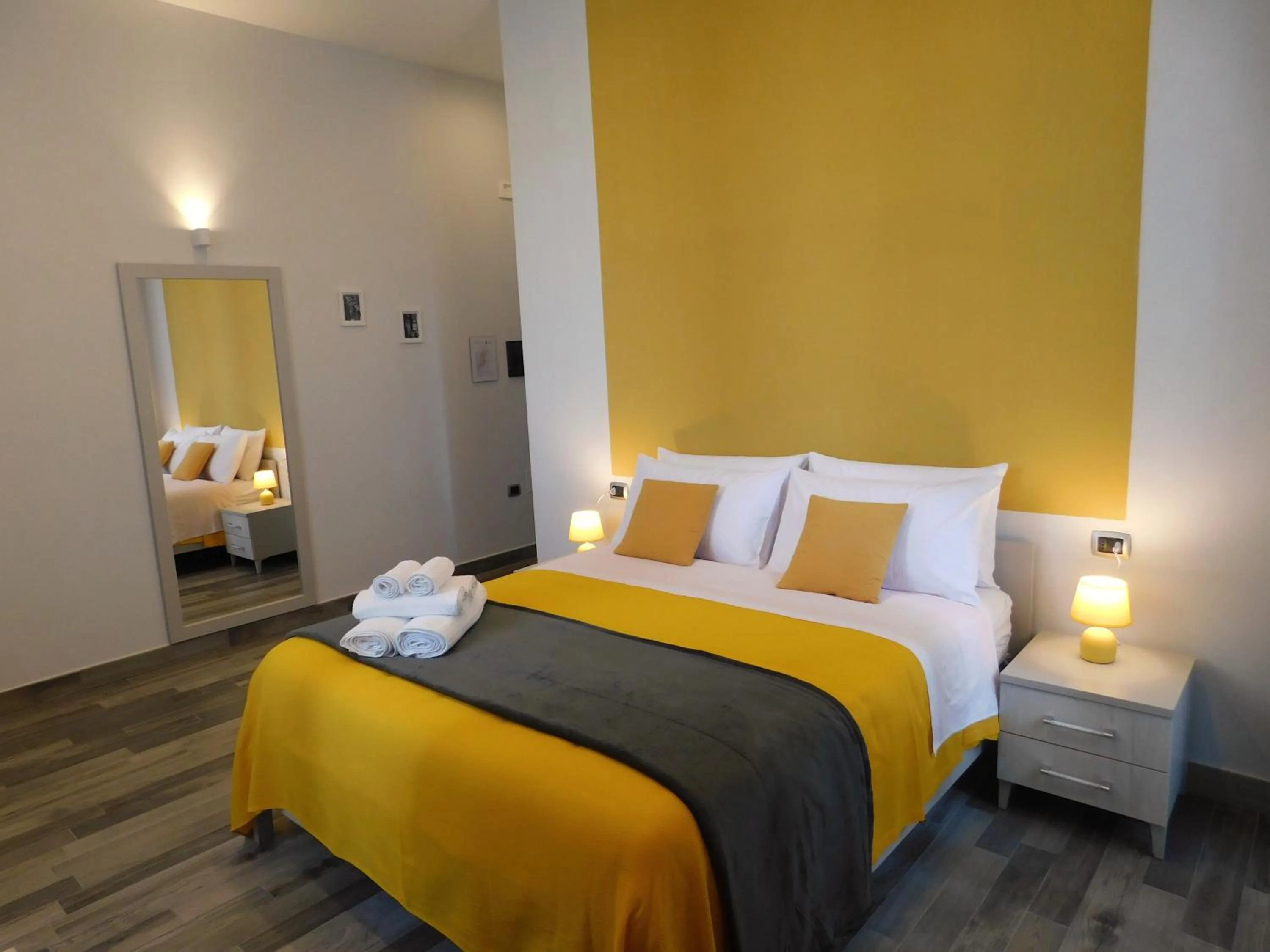 Bed in Scaramantico Rooms