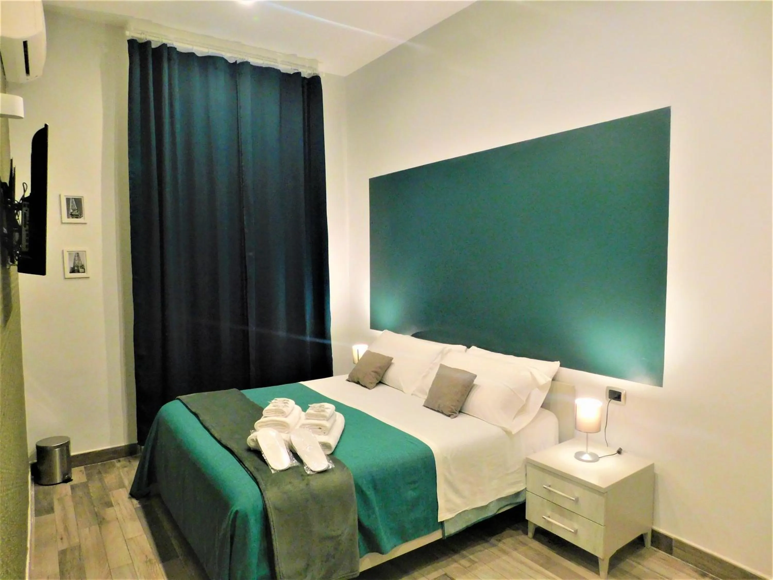 Bed in Scaramantico Rooms