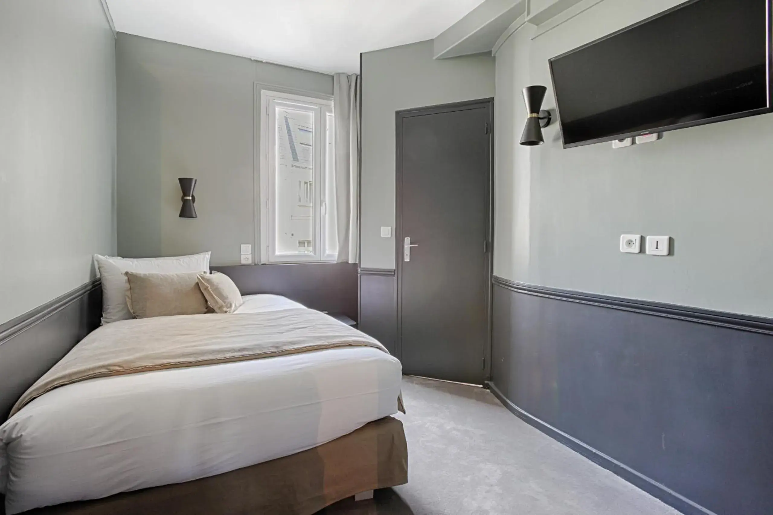 Single Room-courtyard view in Hôtel Avama Prony Single Room-courtyard view in Hôtel Avama Prony