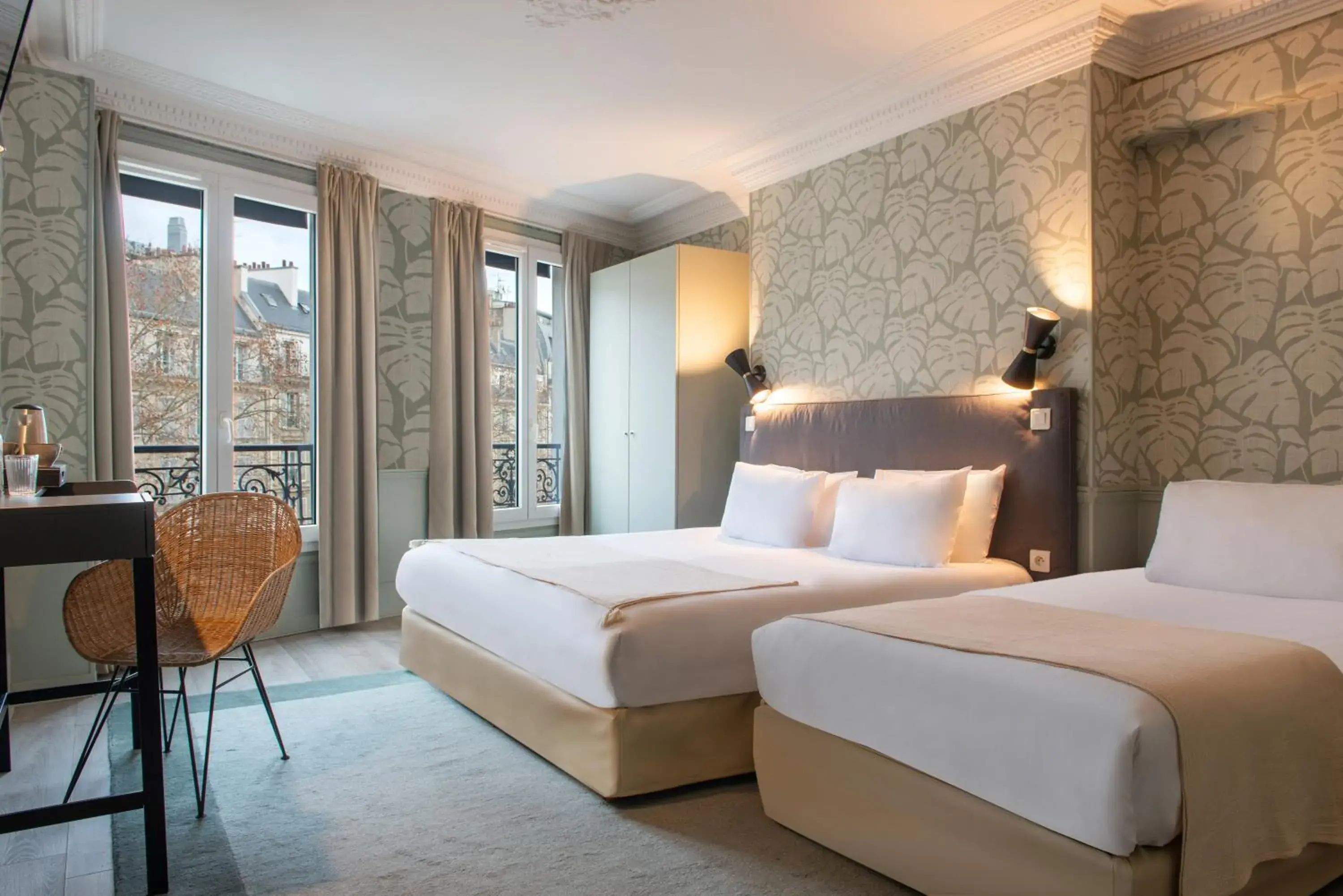 Deluxe Triple Room in Hôtel Avama Prony Deluxe Triple Room in Hôtel Avama Prony