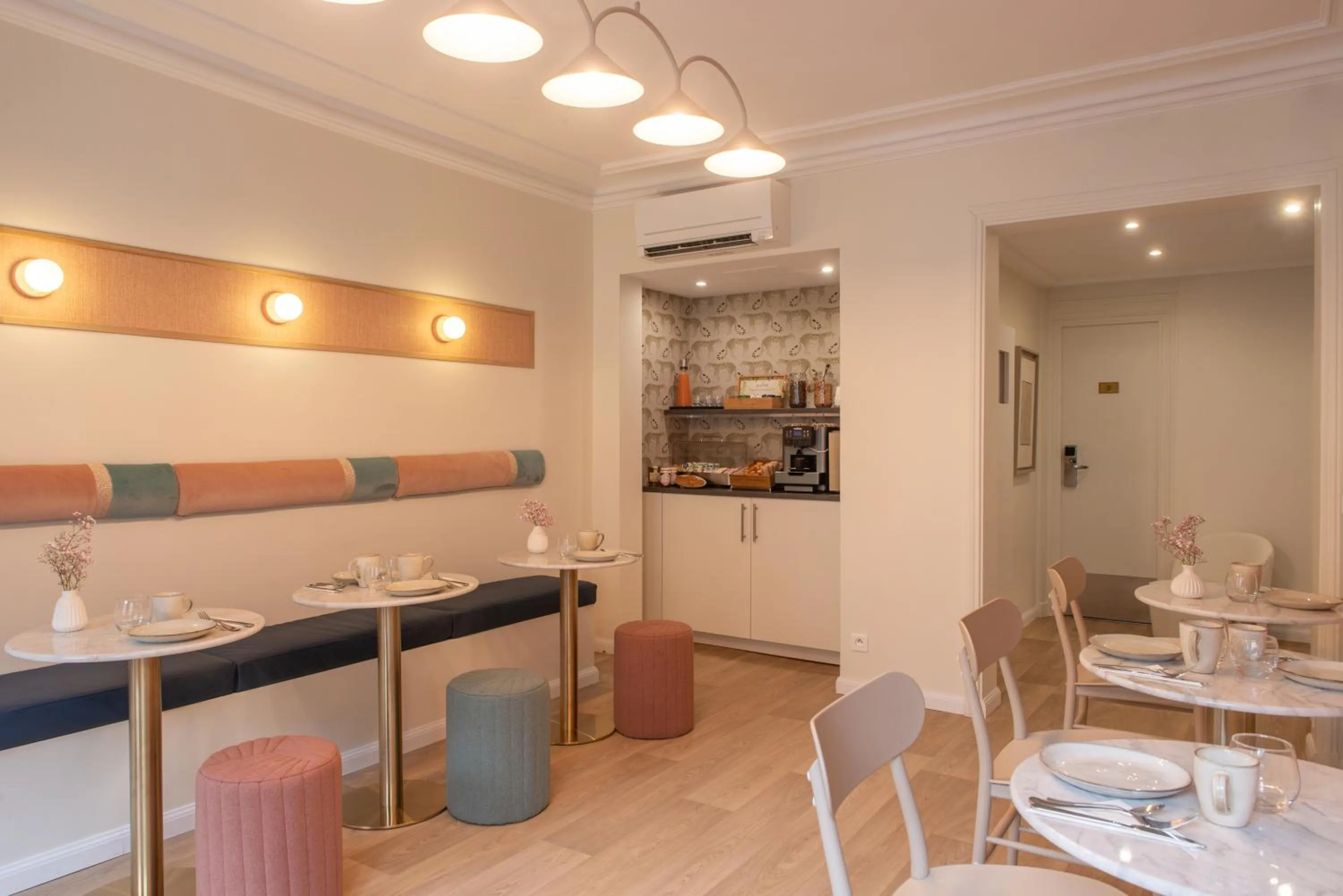 Living room in Hôtel Avama Prony