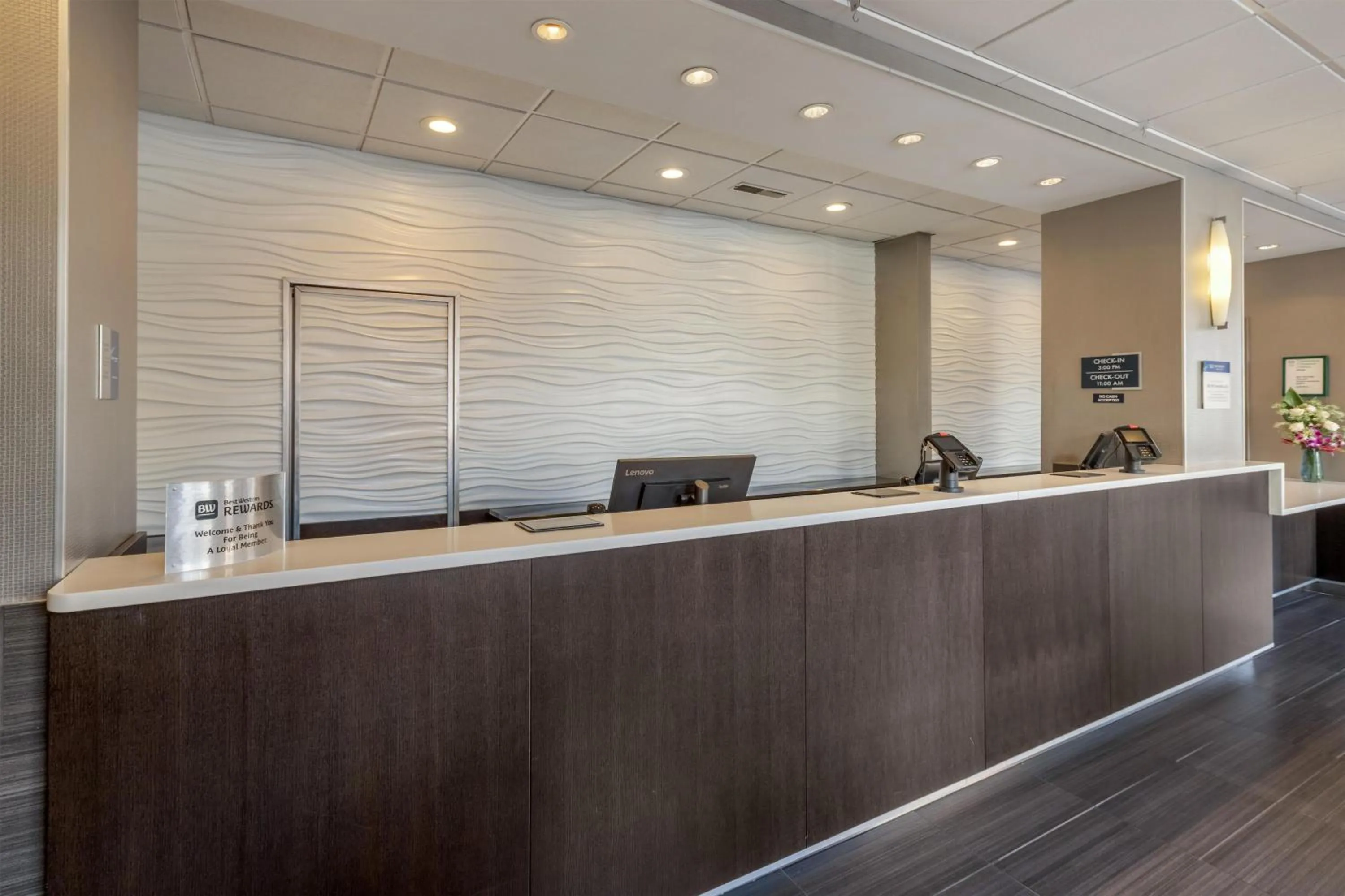 Lobby or reception in Best Western Chicago Downtown-River North