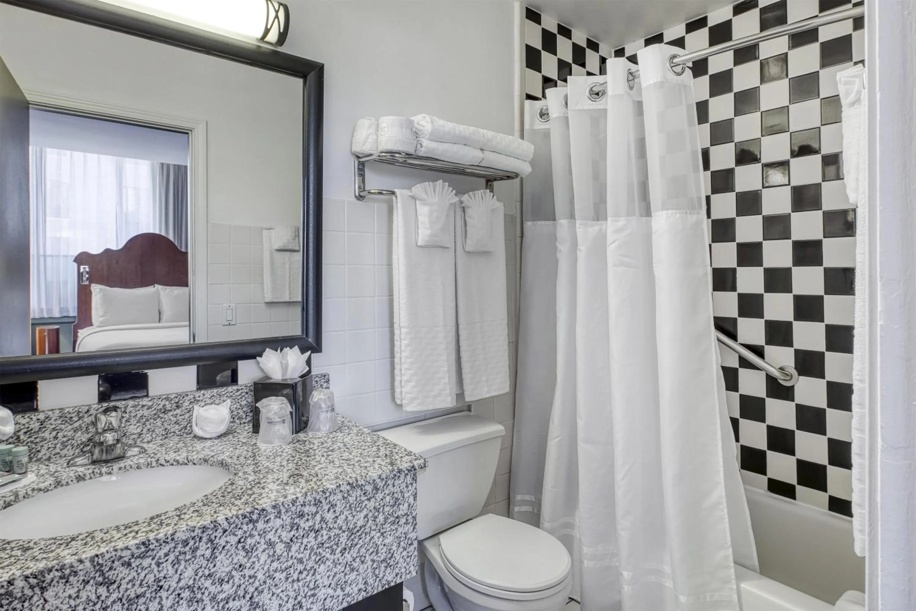 Bathroom in Best Western Chicago Downtown-River North