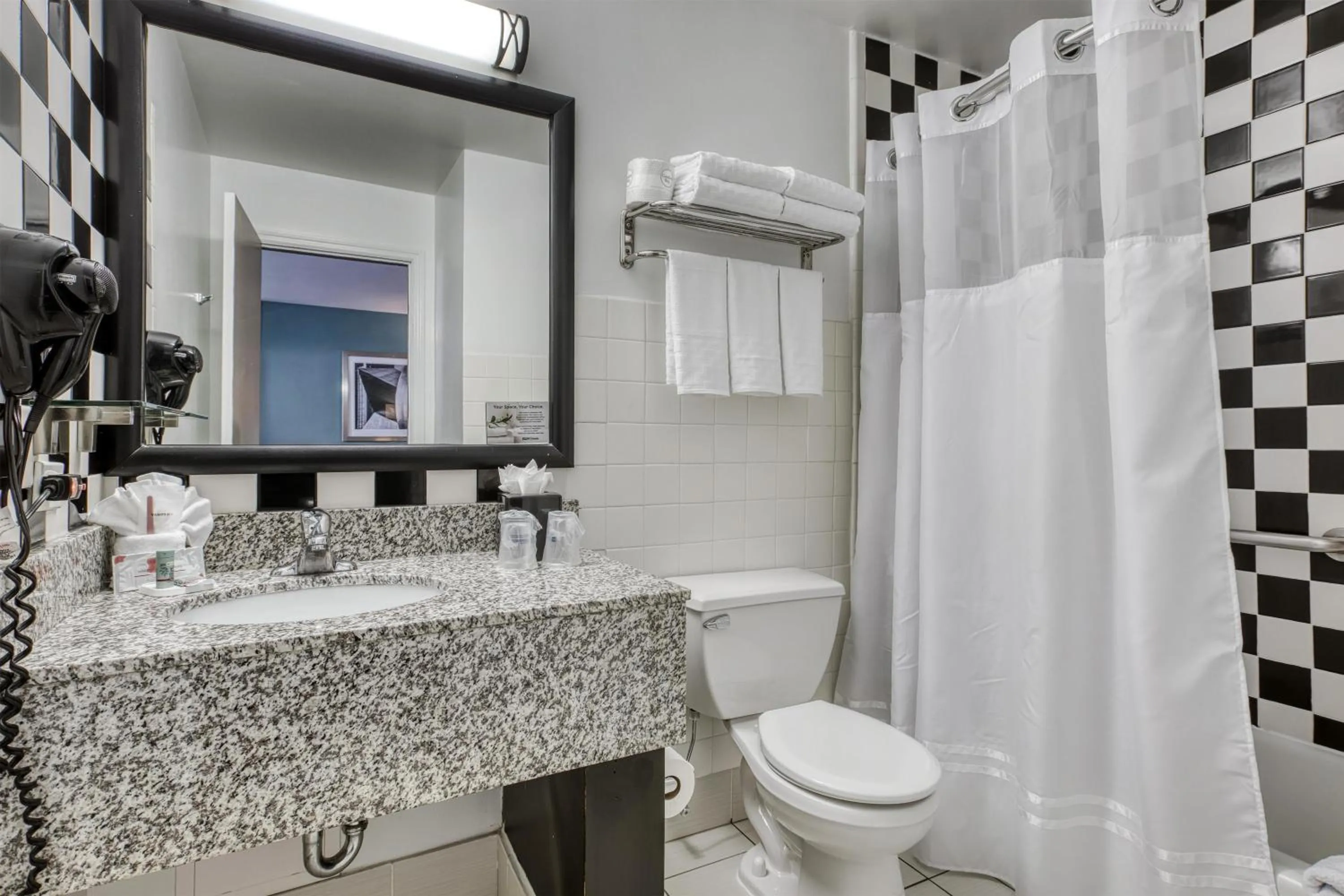 Bathroom in Best Western Chicago Downtown-River North