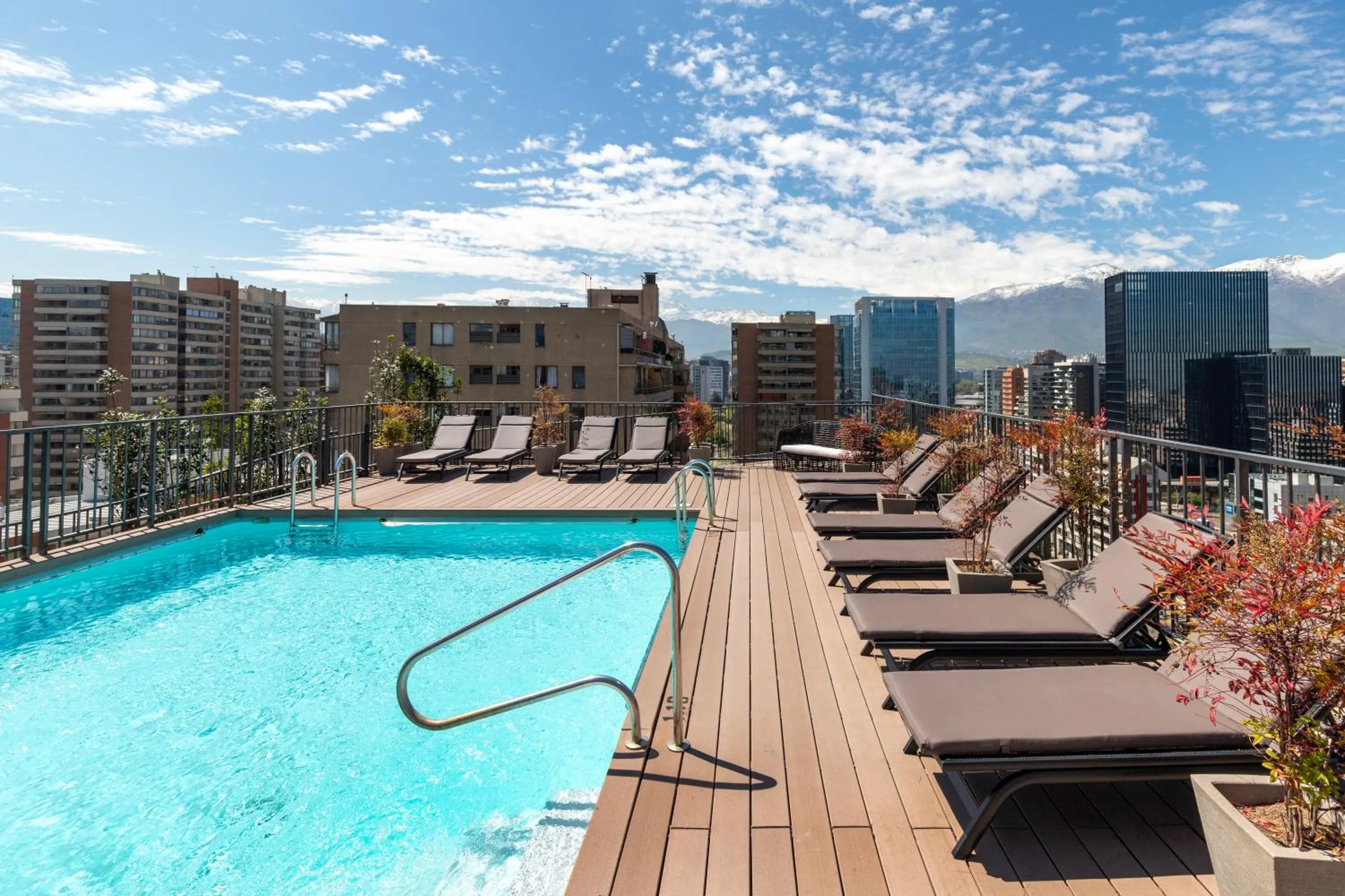 Swimming pool in The Place