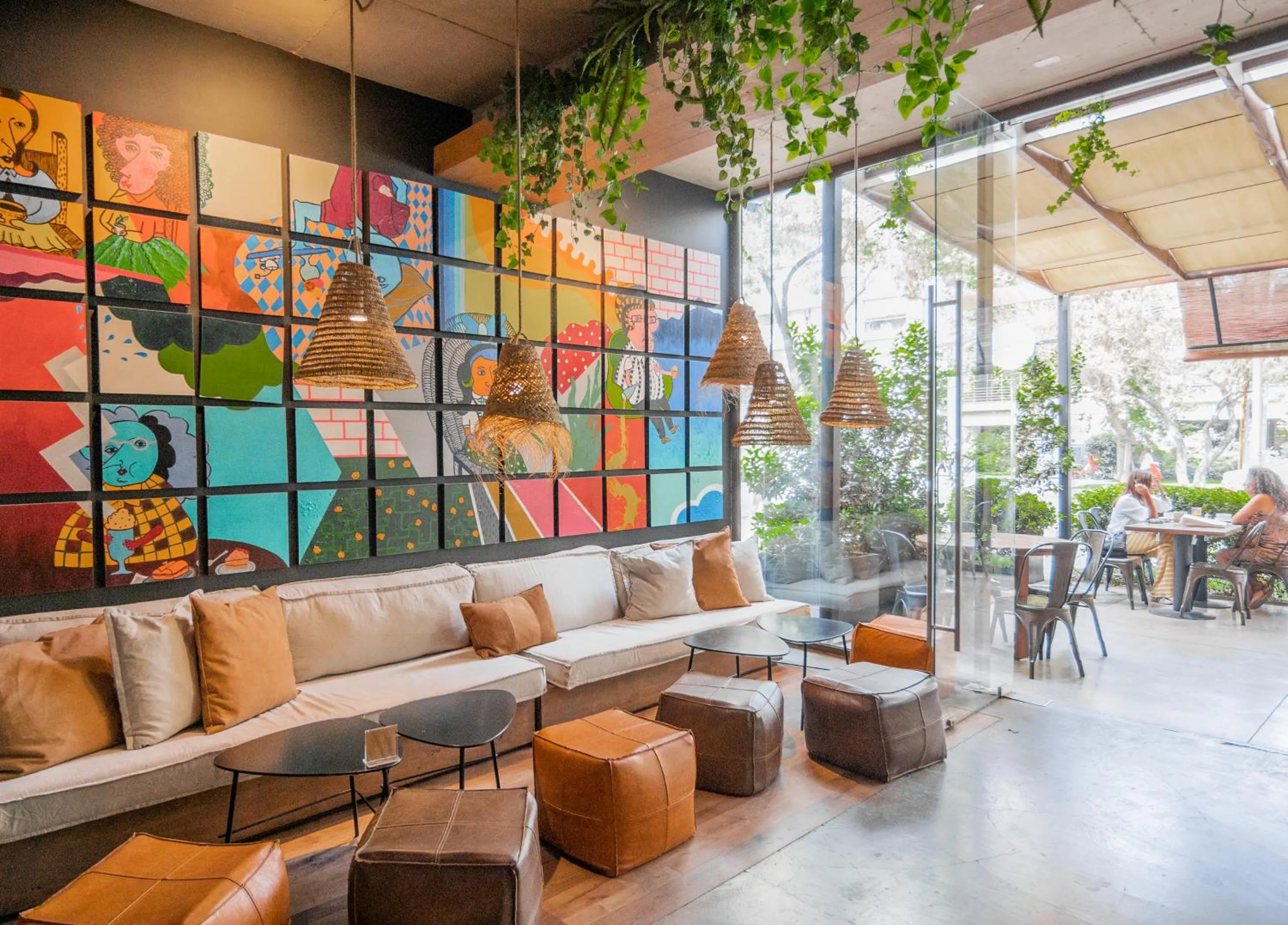 Restaurant/places to eat in The Place